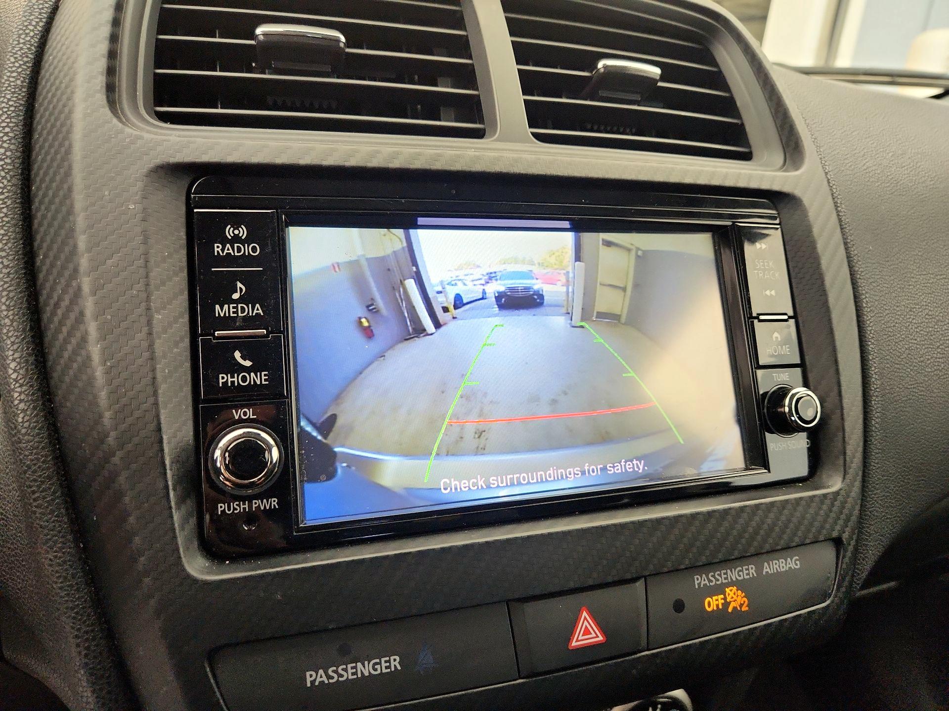 Thumbnail: 2023 Mitsubishi Outlander Sport - 14