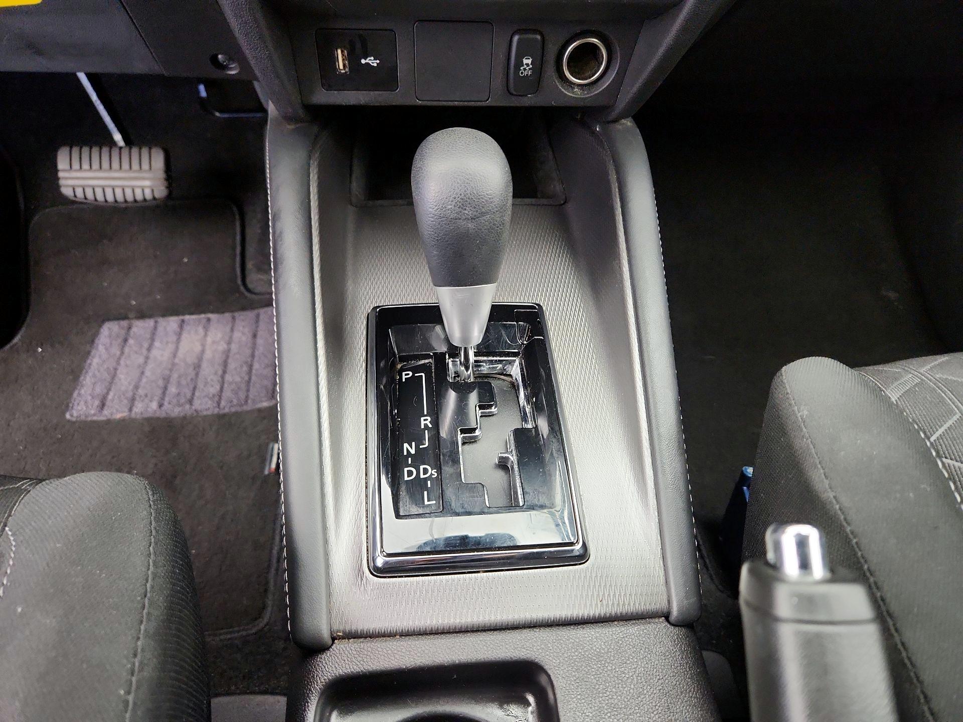 Thumbnail: 2023 Mitsubishi Outlander Sport - 17