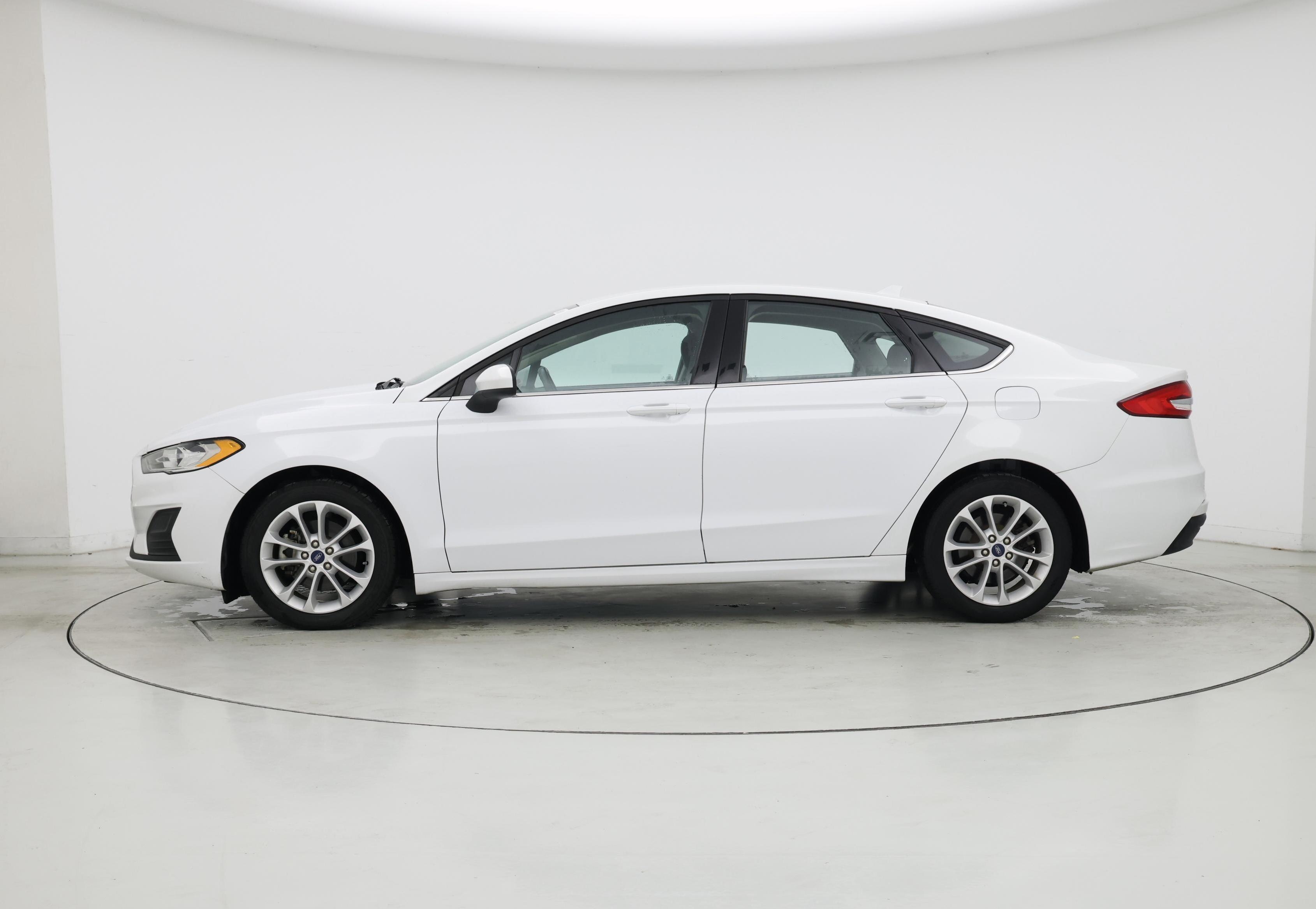 Thumbnail: 2020 Ford Fusion - 3