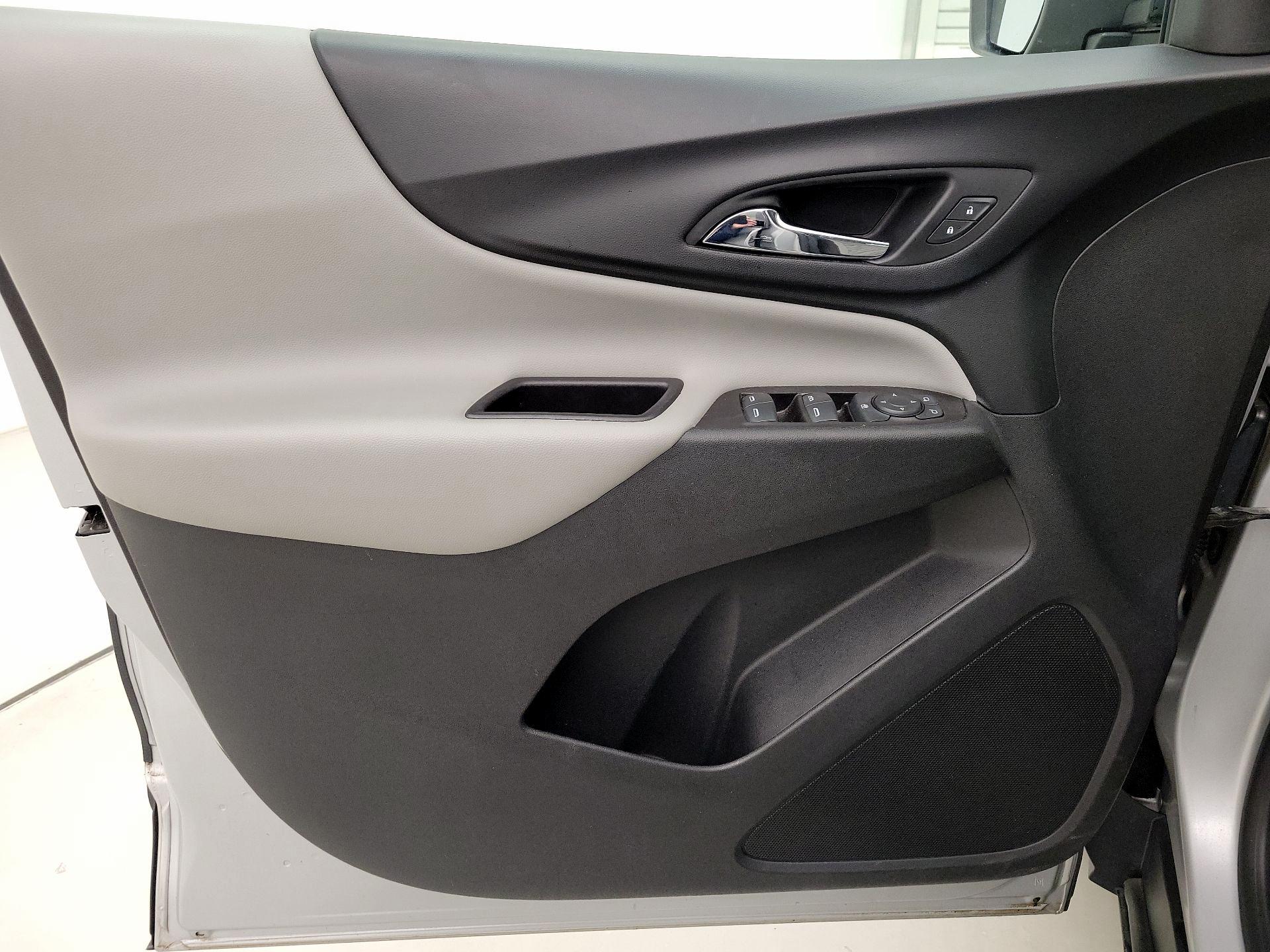 Thumbnail: 2019 Chevrolet Equinox - 12