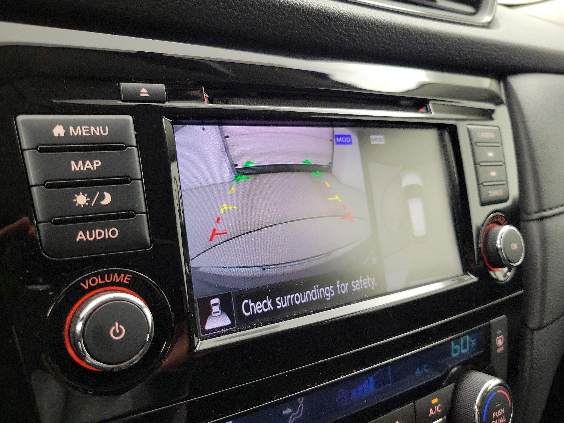 Thumbnail: 2018 Nissan Rogue - 15