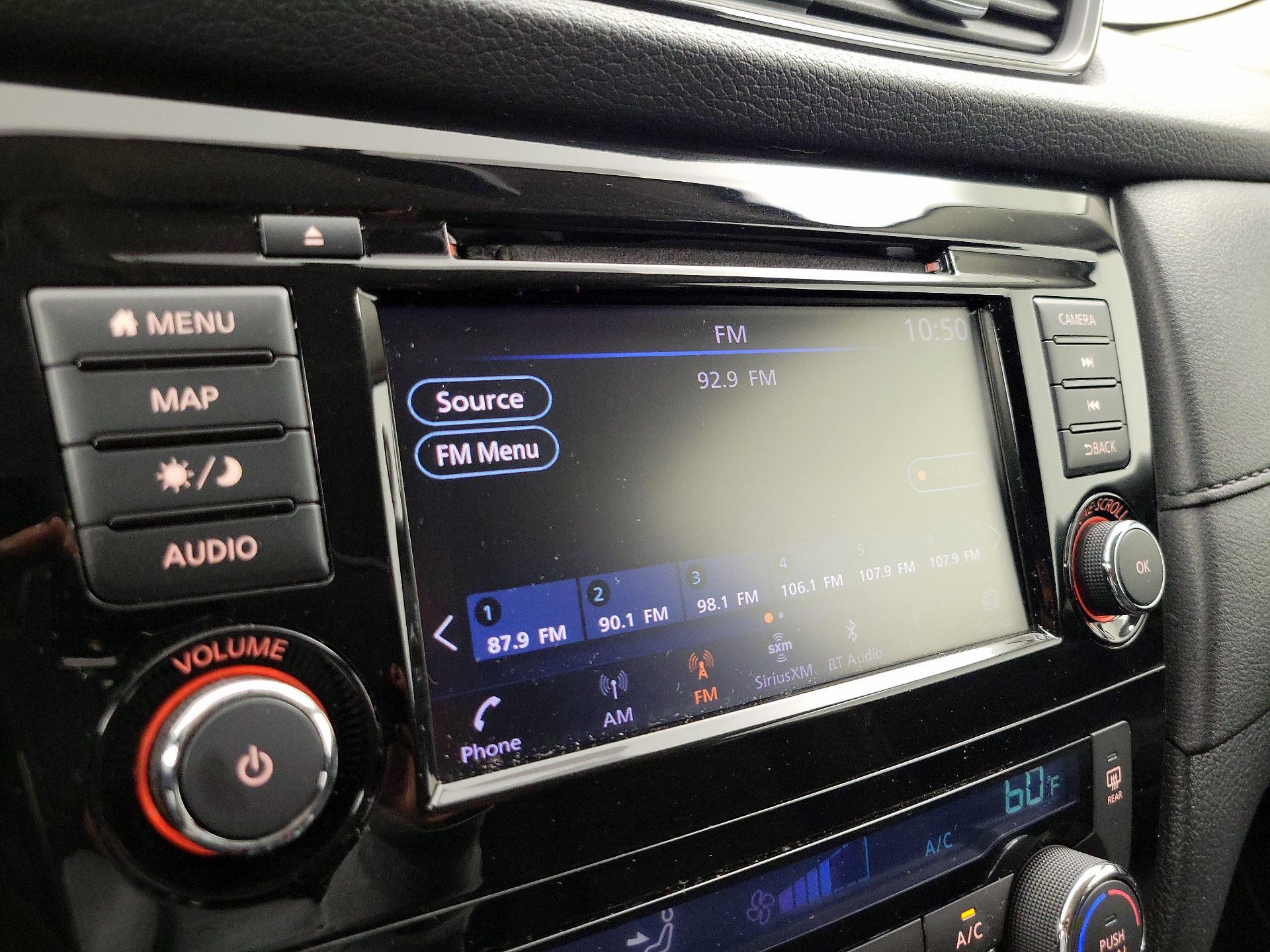 Thumbnail: 2018 Nissan Rogue - 16