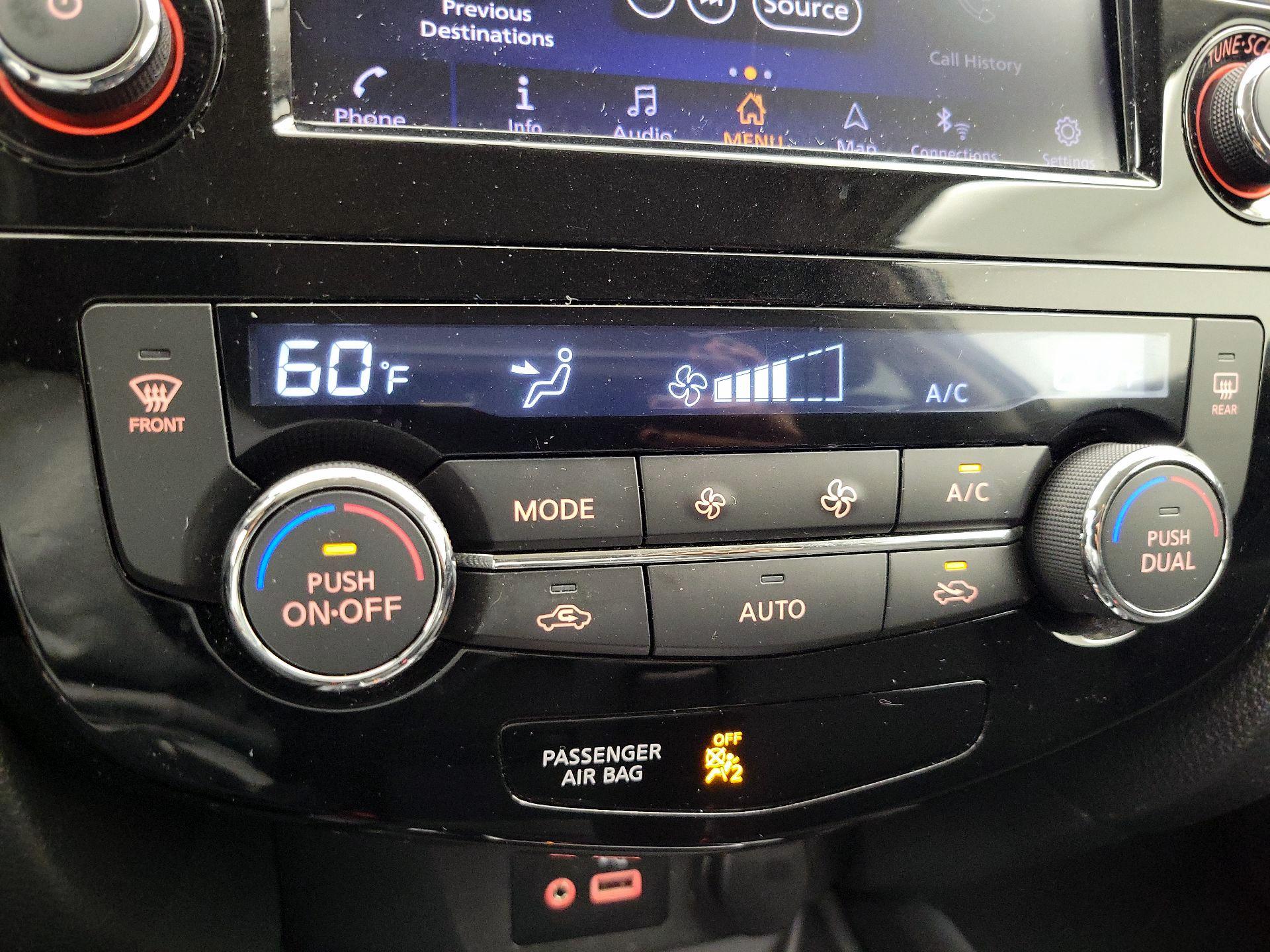 Thumbnail: 2018 Nissan Rogue - 17