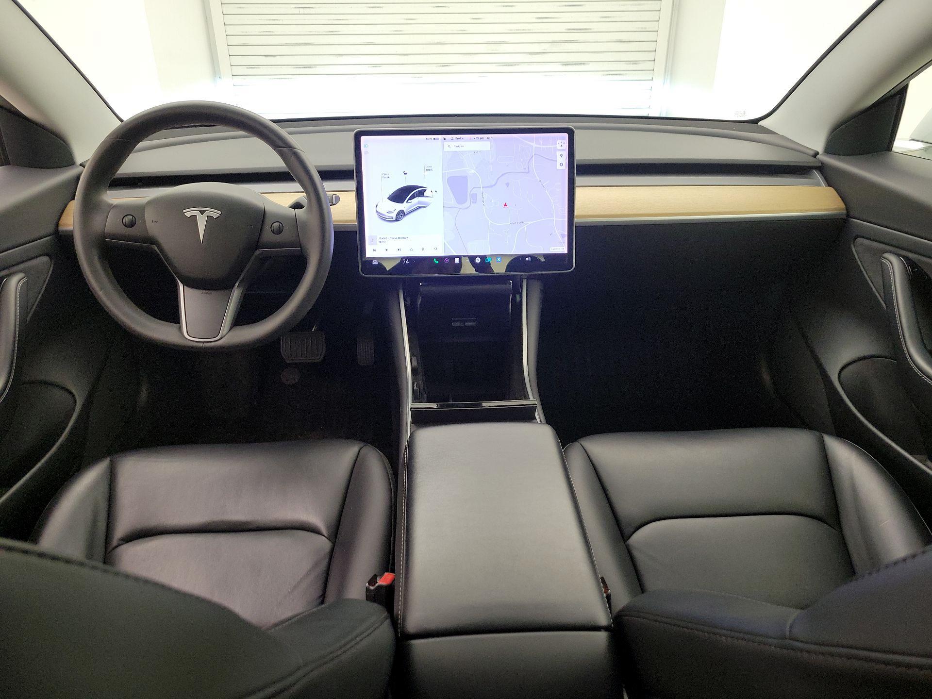 Thumbnail: 2020 Tesla Model 3 - 9