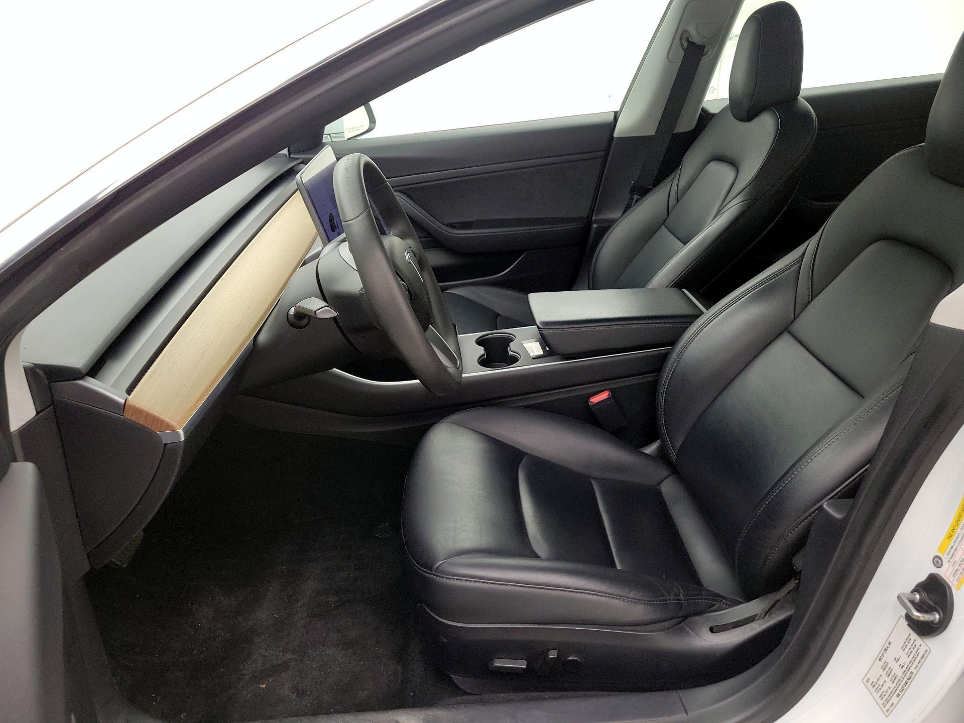 Thumbnail: 2020 Tesla Model 3 - 11