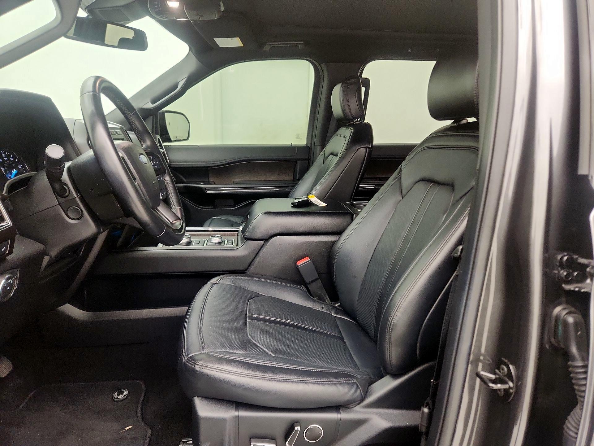 Thumbnail: 2020 Ford Expedition - 11