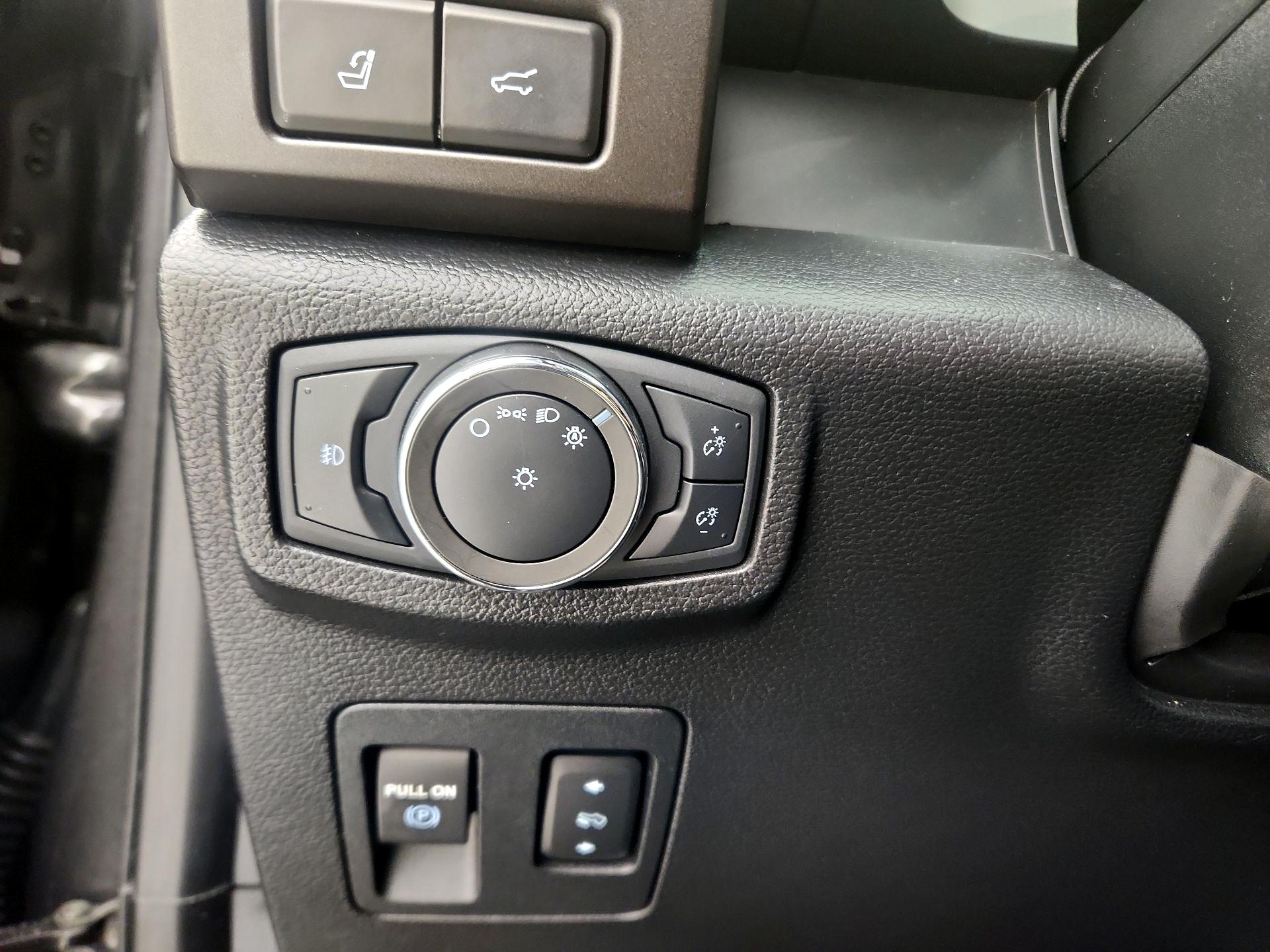 Thumbnail: 2020 Ford Expedition - 13