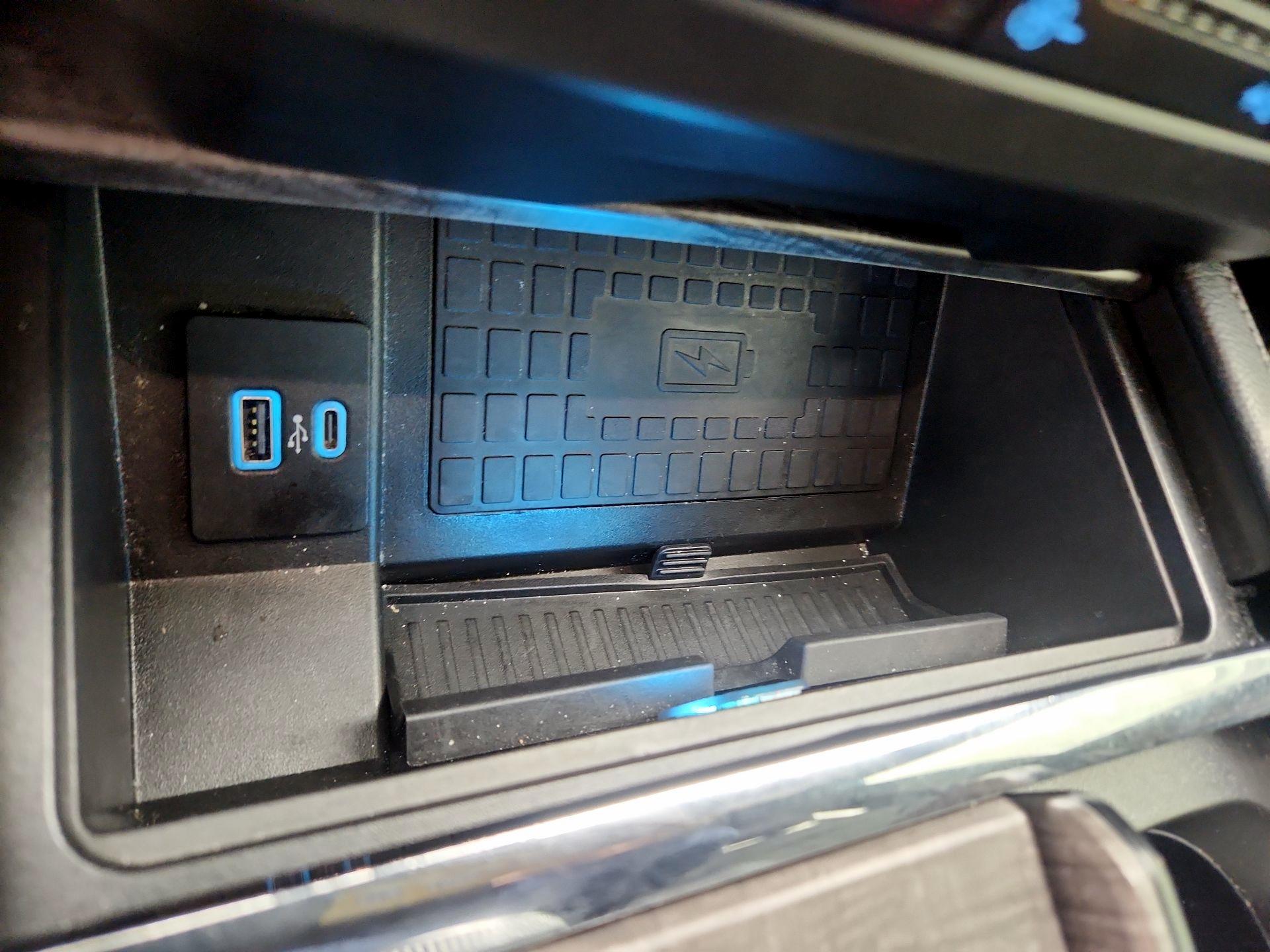 Thumbnail: 2020 Ford Expedition - 19