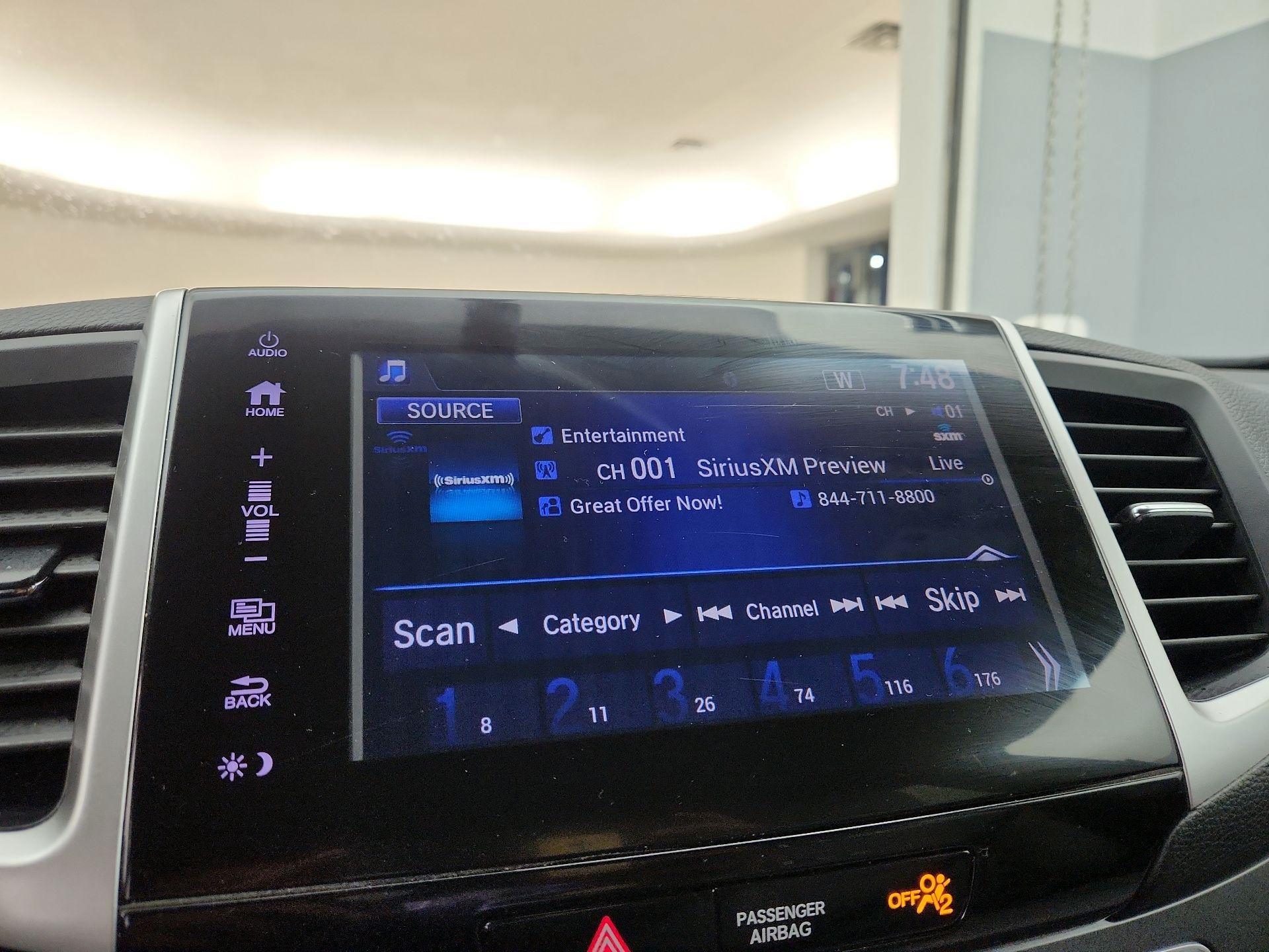 Thumbnail: 2017 Honda Pilot - 15