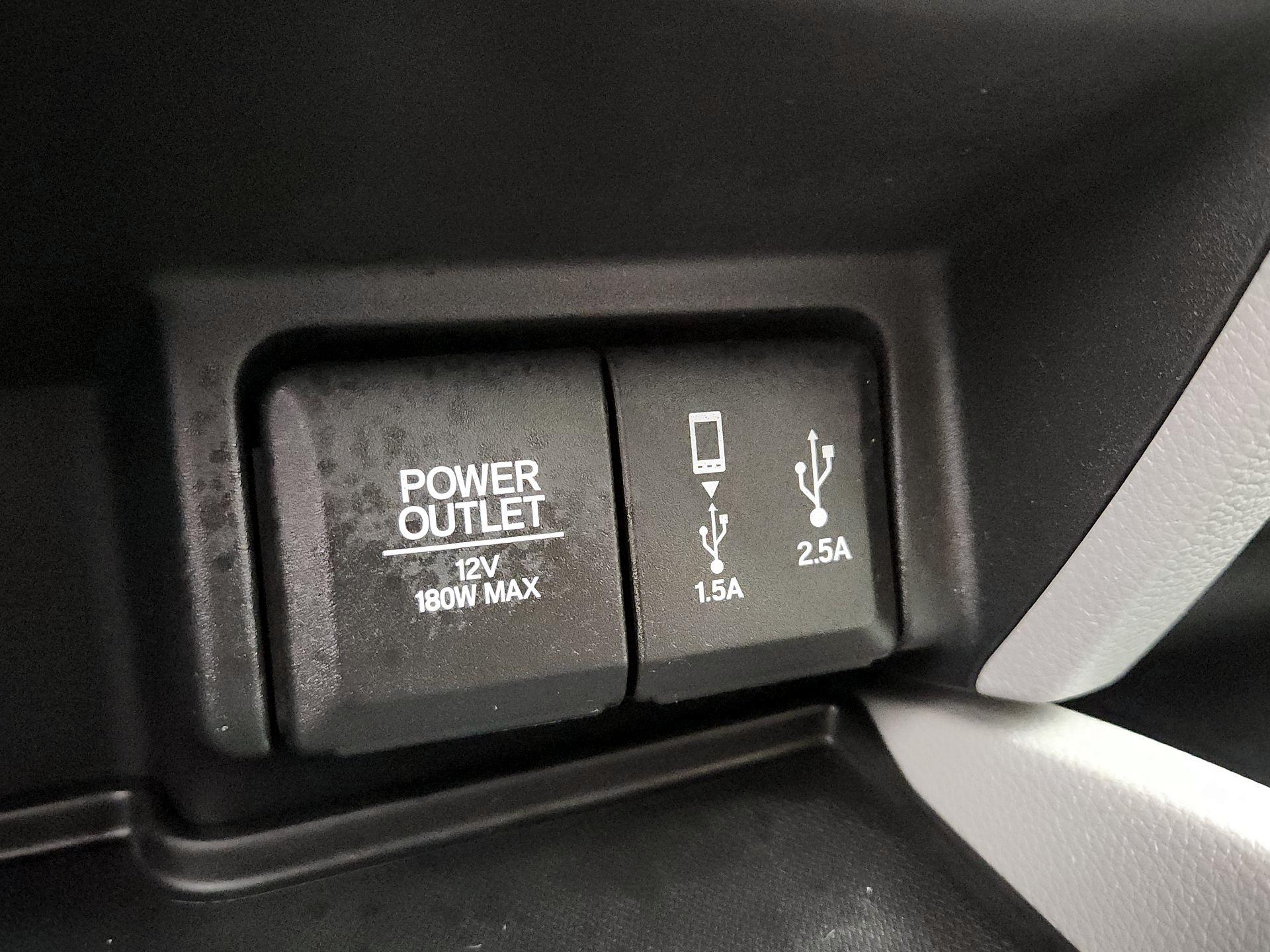 Thumbnail: 2017 Honda Pilot - 18