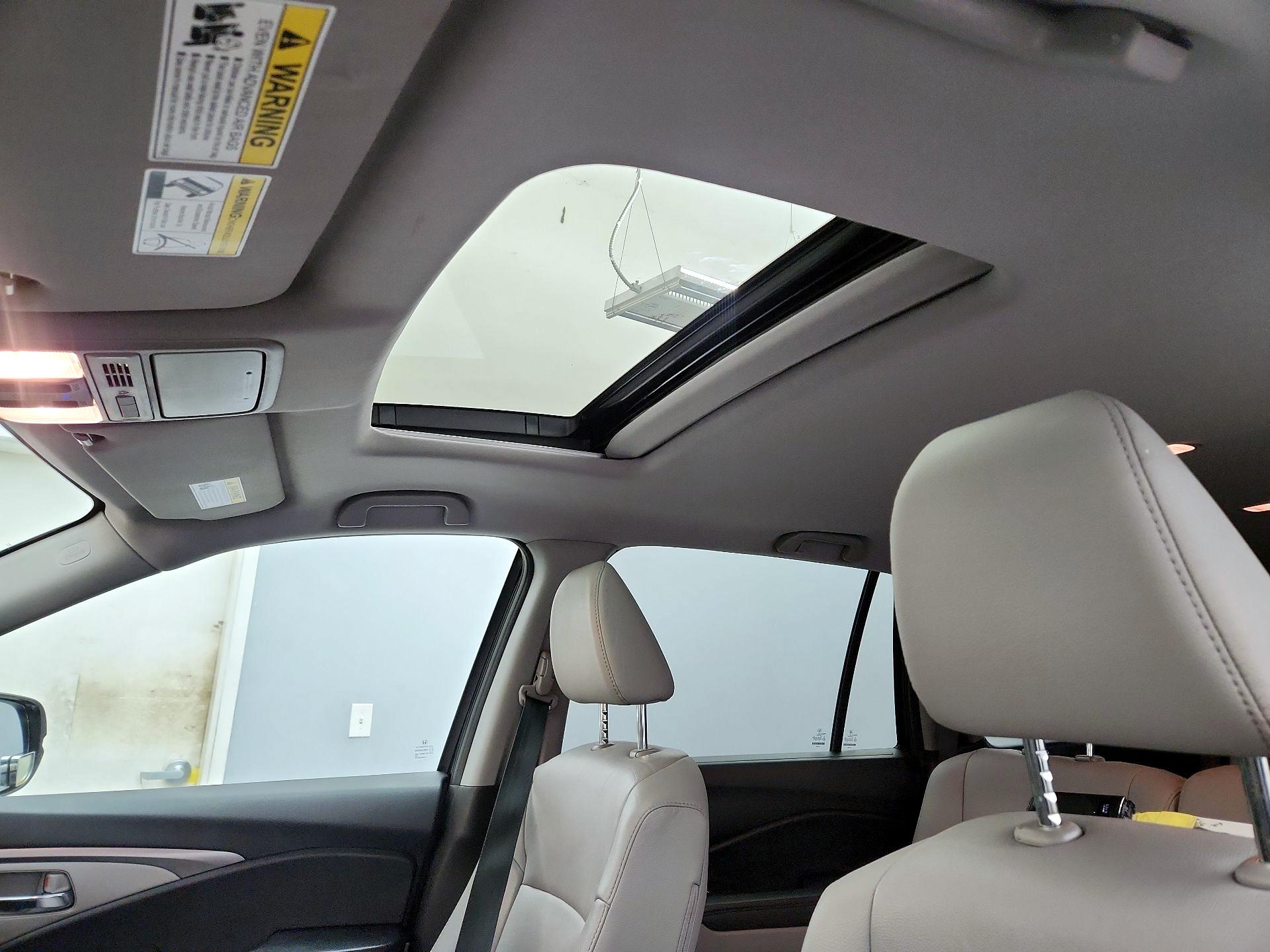 Thumbnail: 2017 Honda Pilot - 19