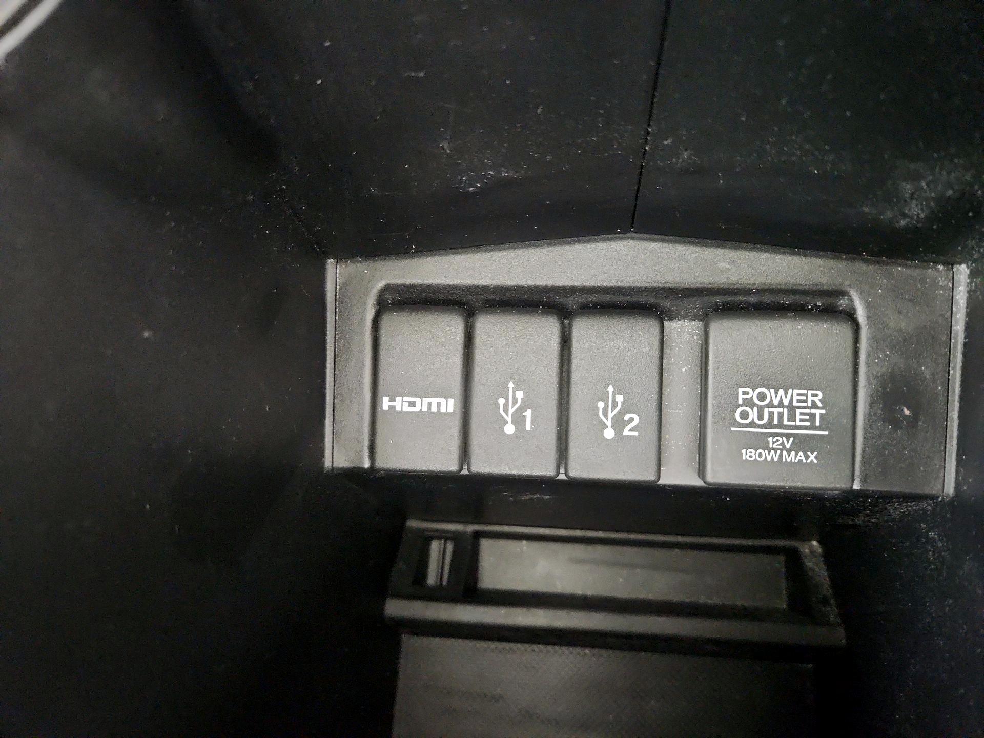 Thumbnail: 2015 Honda CR-V - 18