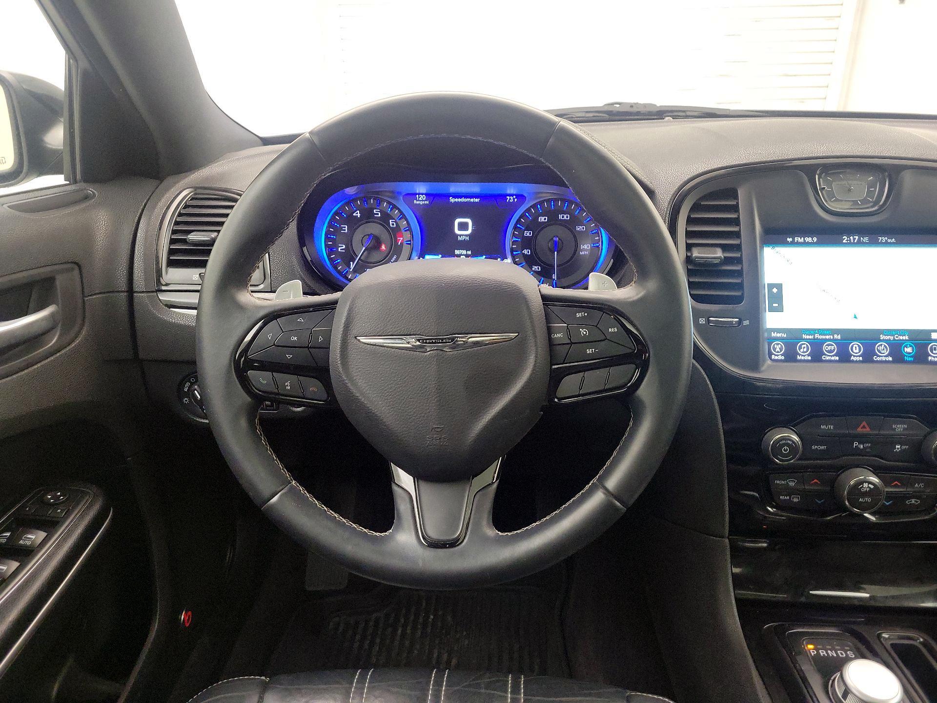 Thumbnail: 2017 Chrysler 300 - 10