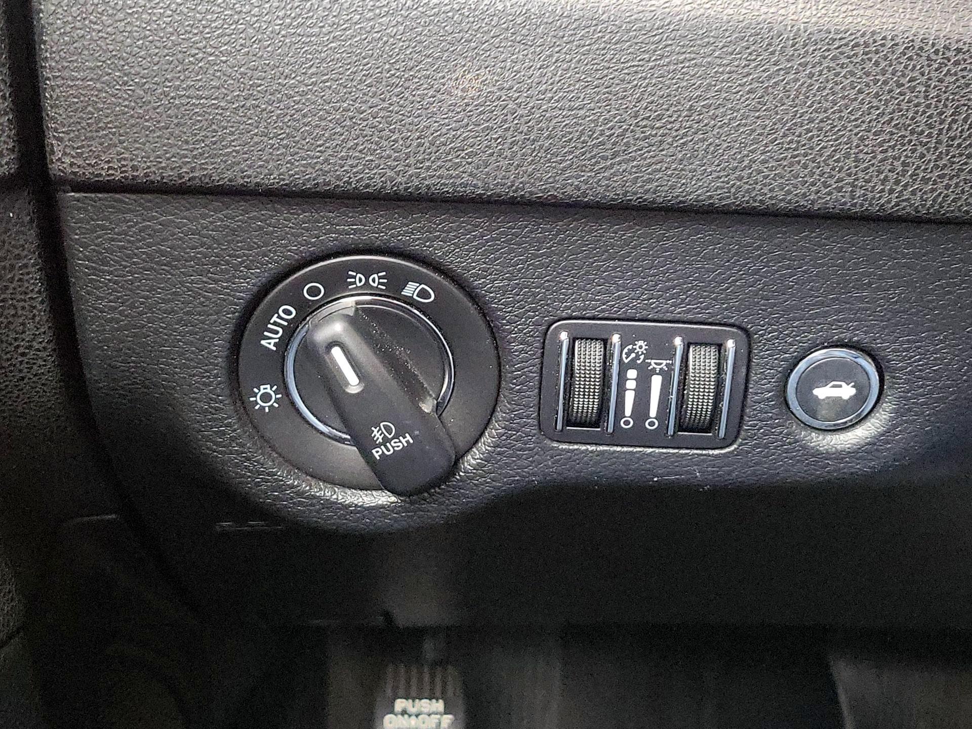 Thumbnail: 2017 Chrysler 300 - 13