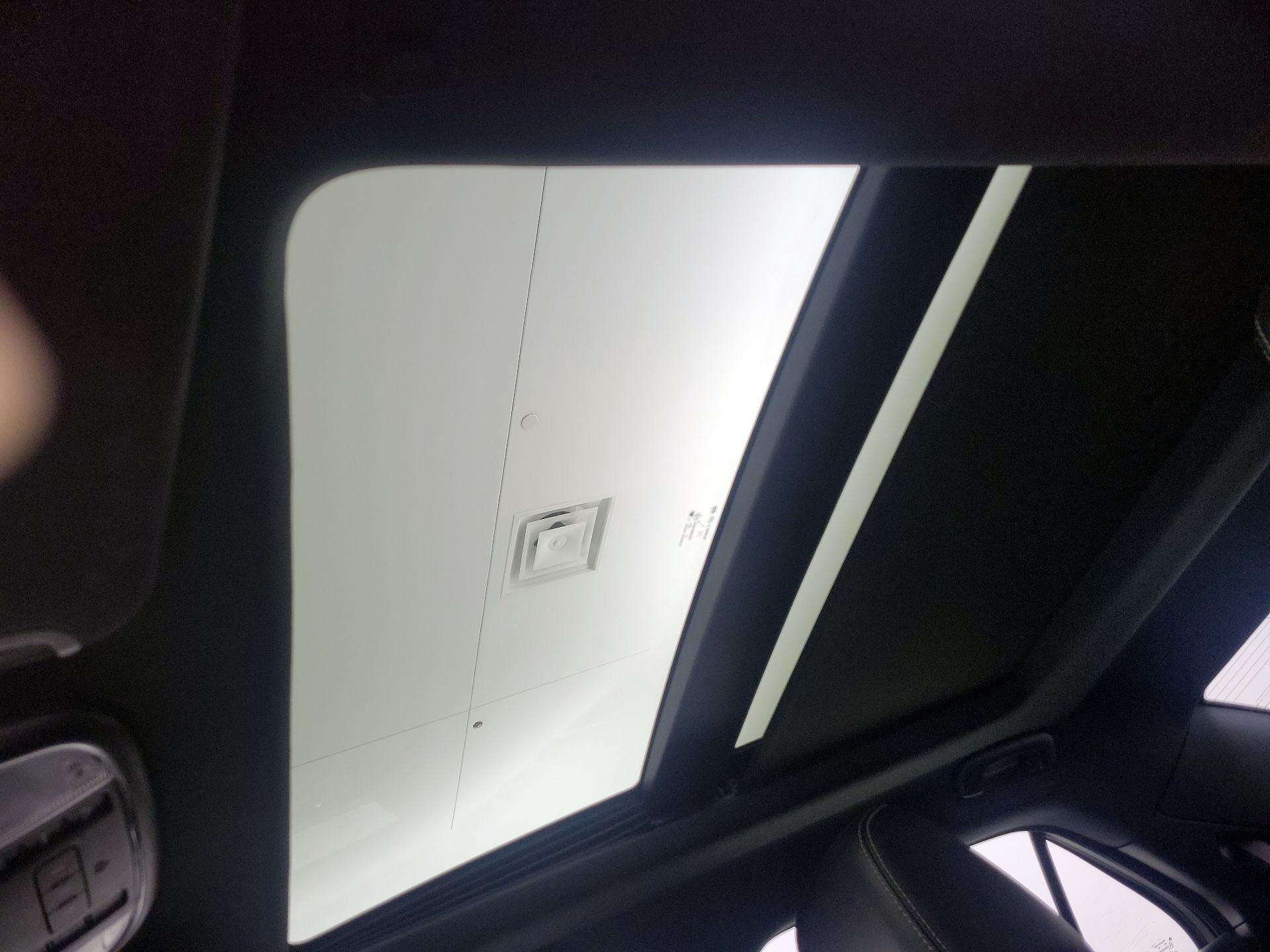 Thumbnail: 2017 Chrysler 300 - 20