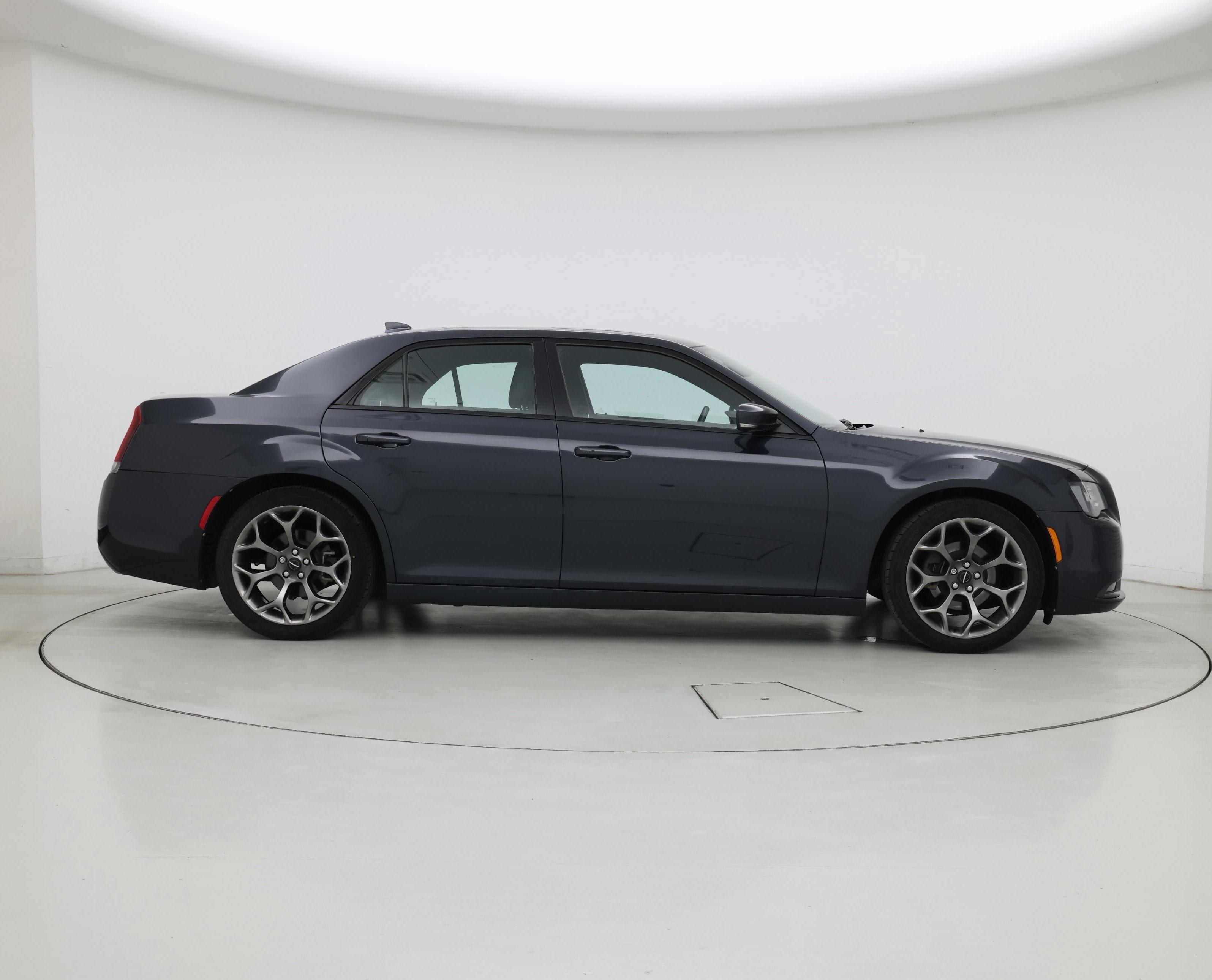 Thumbnail: 2017 Chrysler 300 - 7