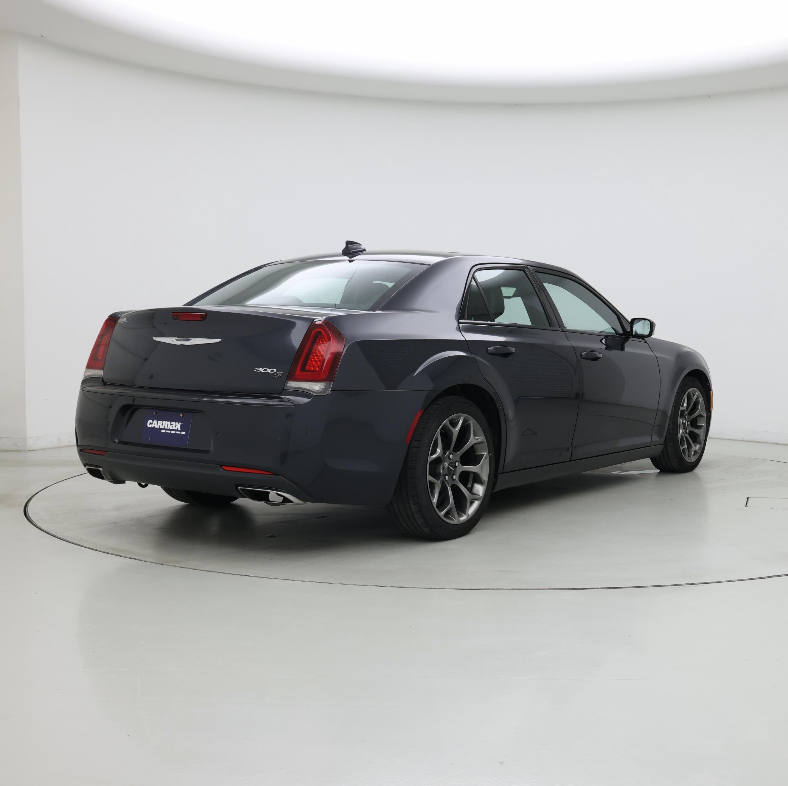 Thumbnail: 2017 Chrysler 300 - 8
