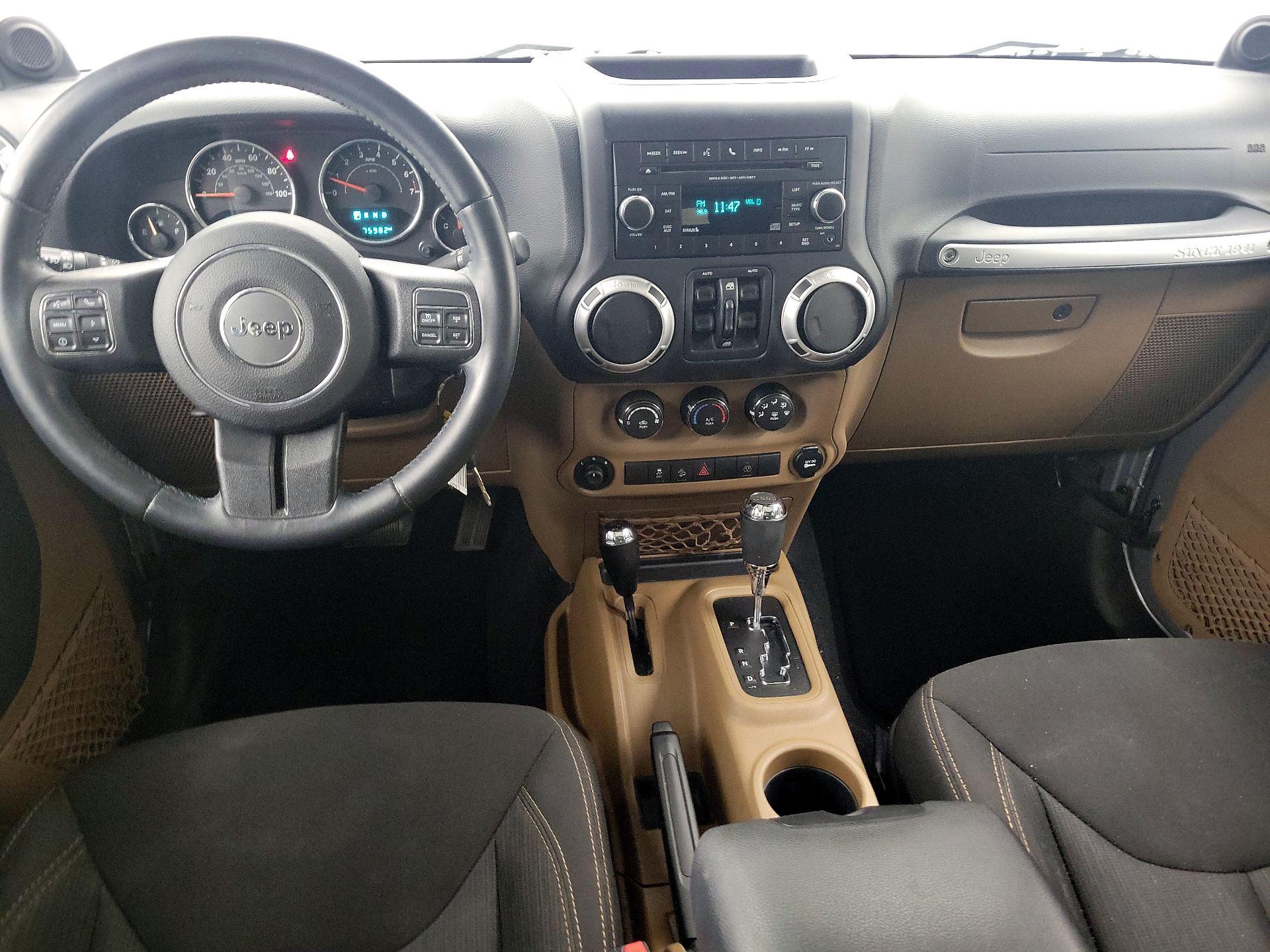 Thumbnail: 2014 Jeep Wrangler - 9