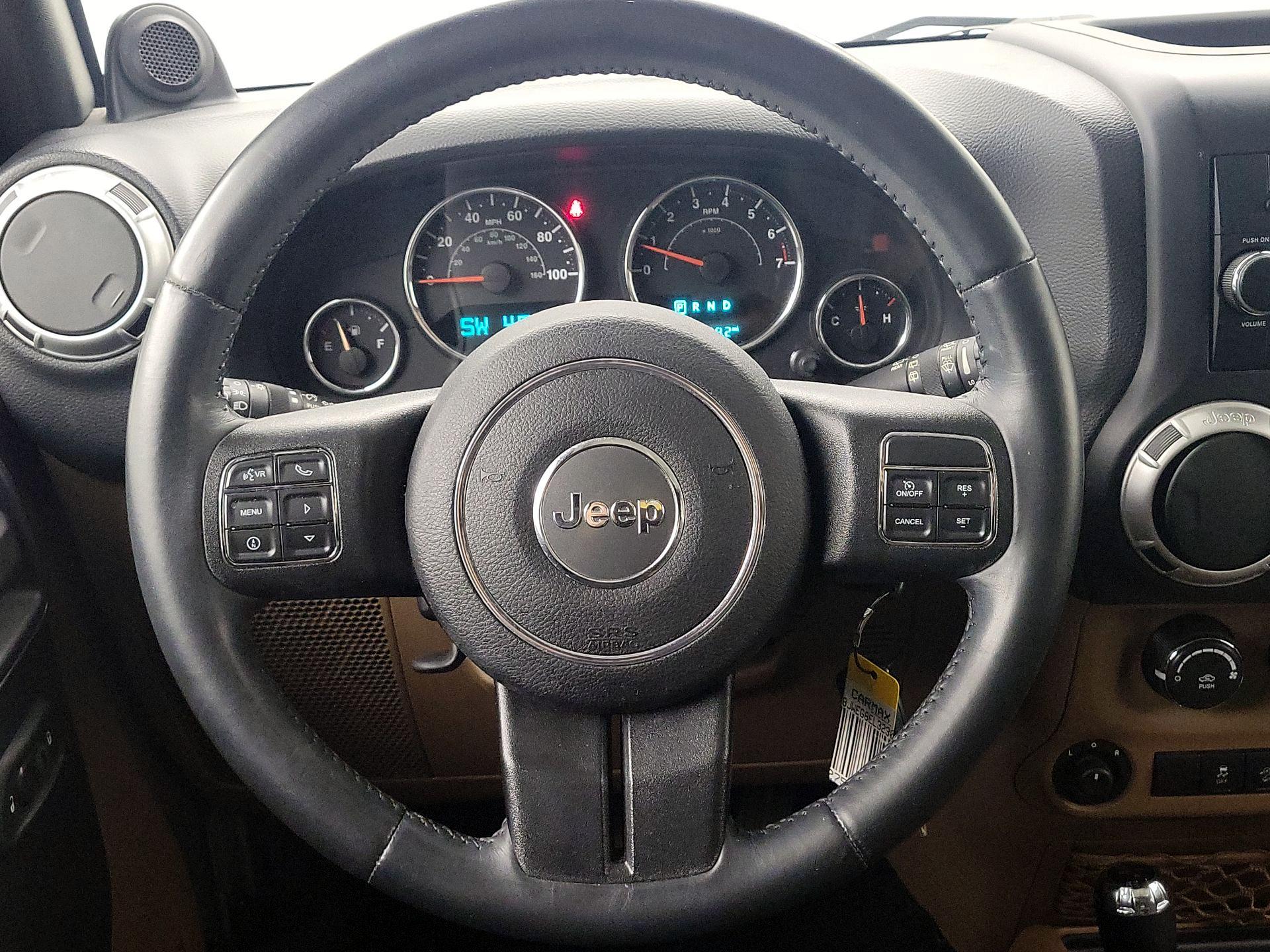 Thumbnail: 2014 Jeep Wrangler - 10