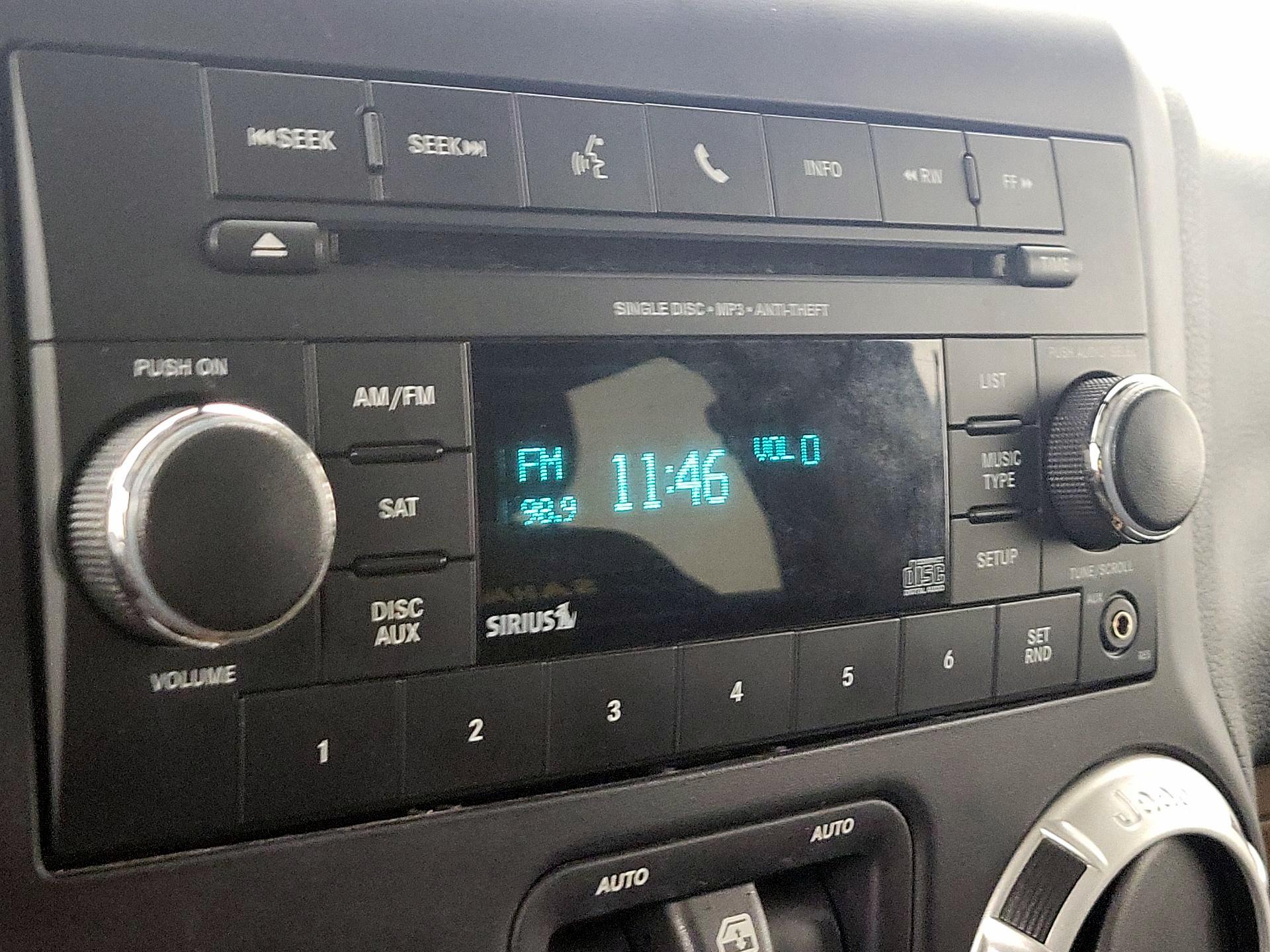 Thumbnail: 2014 Jeep Wrangler - 13