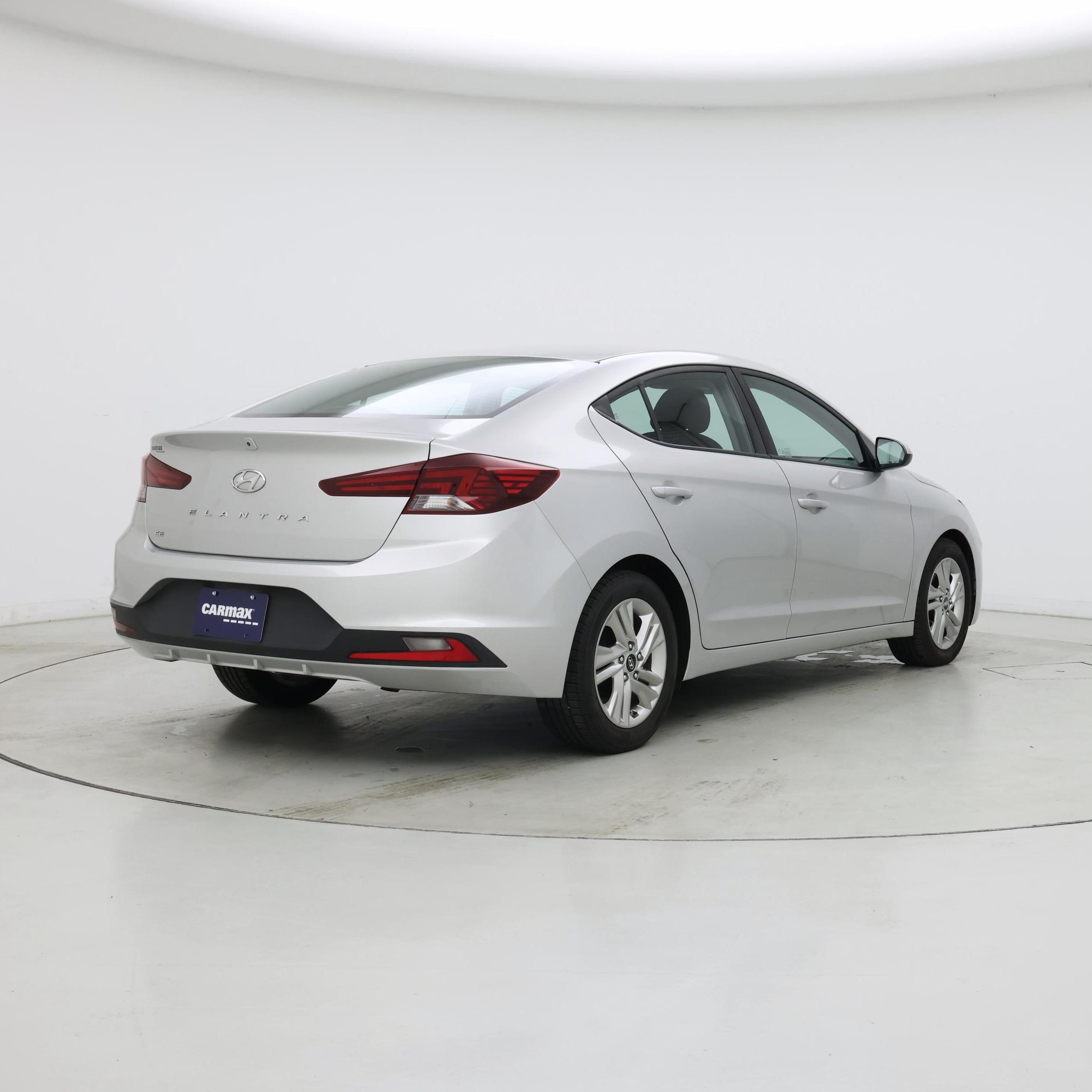 Thumbnail: 2019 Hyundai Elantra - 8