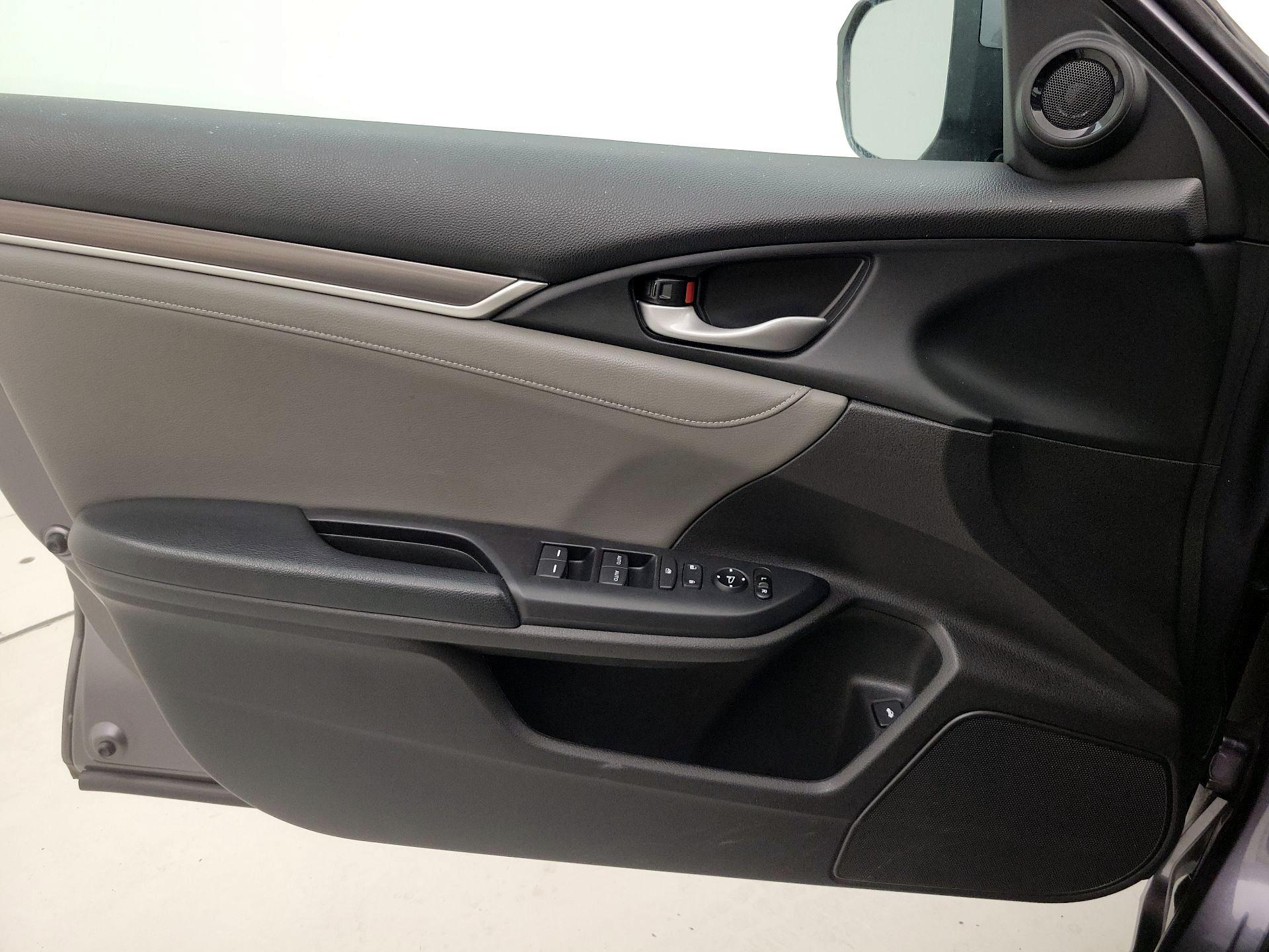 Thumbnail: 2019 Honda Civic - 12