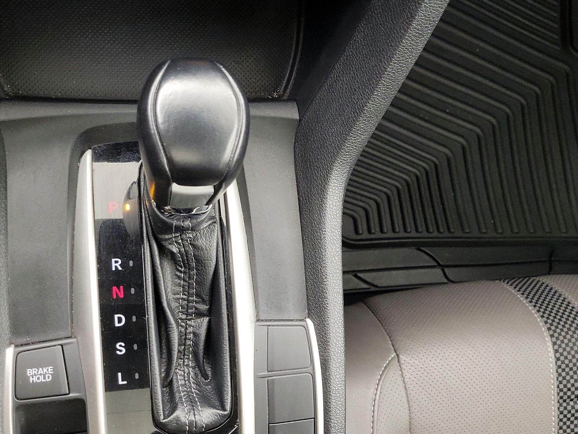 Thumbnail: 2019 Honda Civic - 17