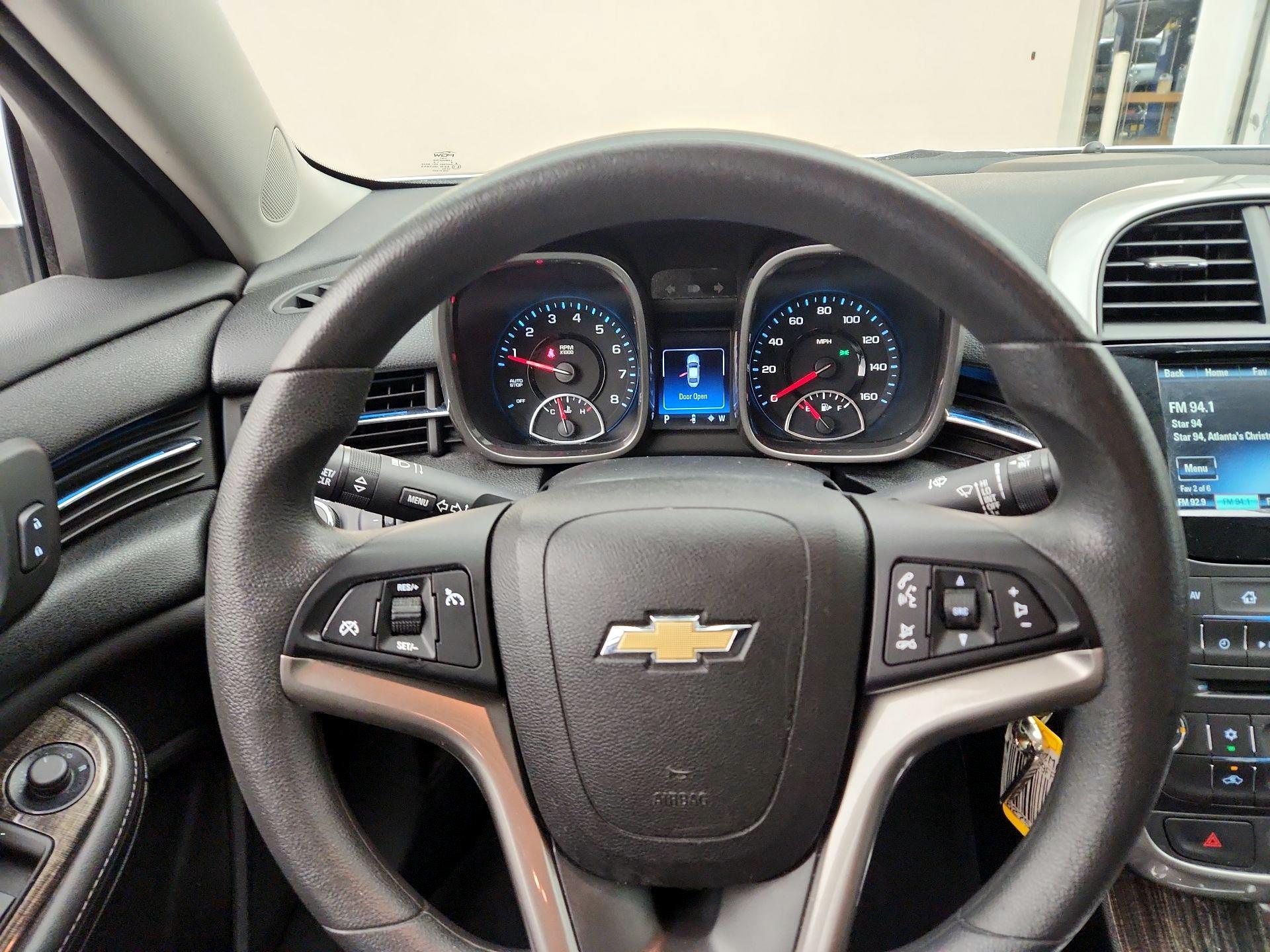 Thumbnail: 2015 Chevrolet Malibu - 10