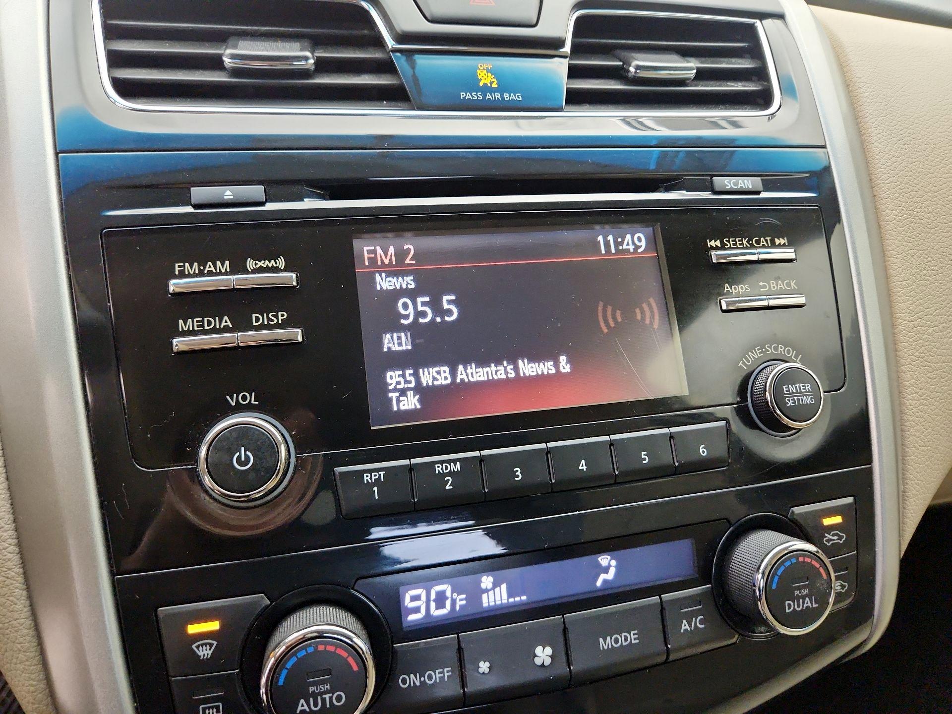 Thumbnail: 2015 Nissan Altima - 15