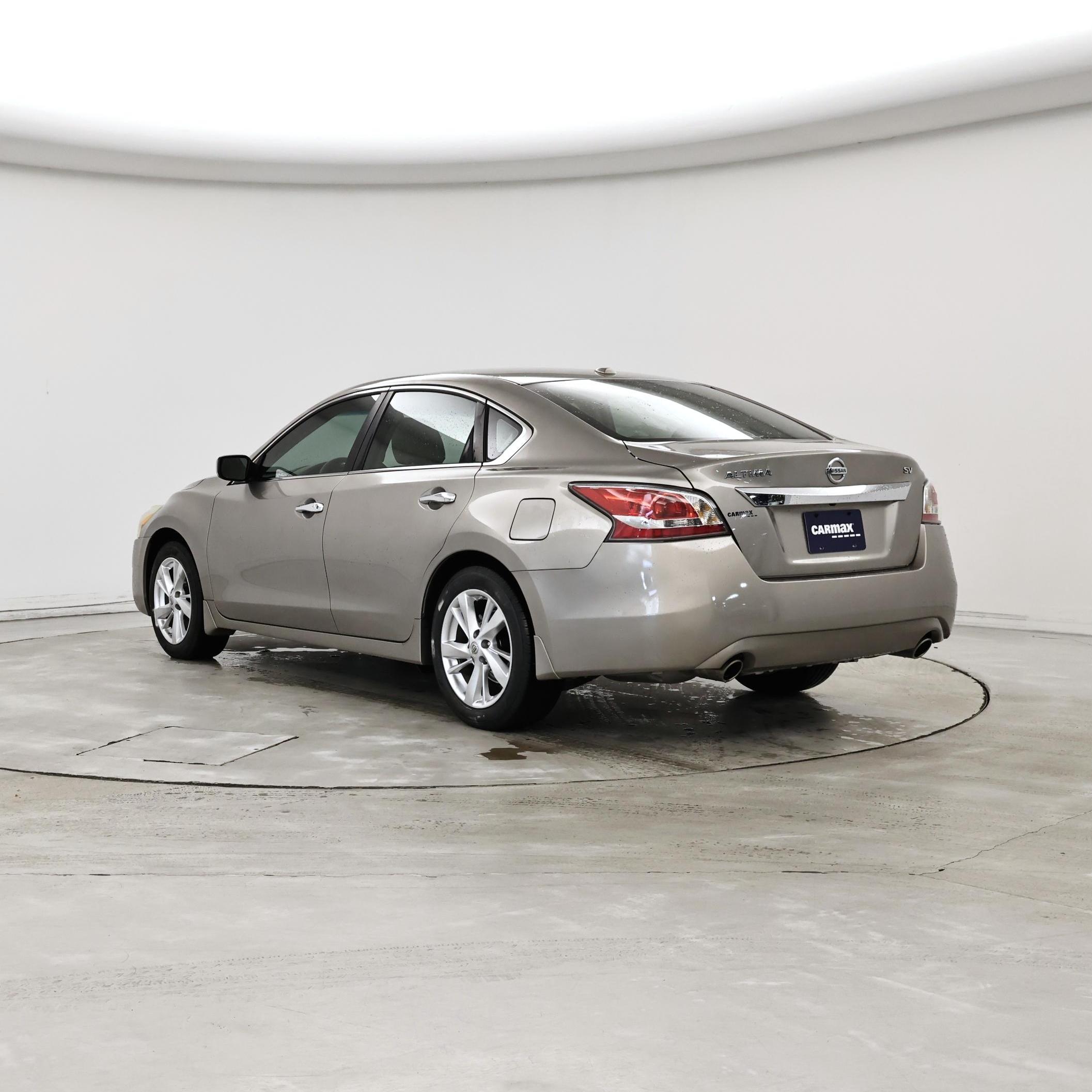 Thumbnail: 2015 Nissan Altima - 2