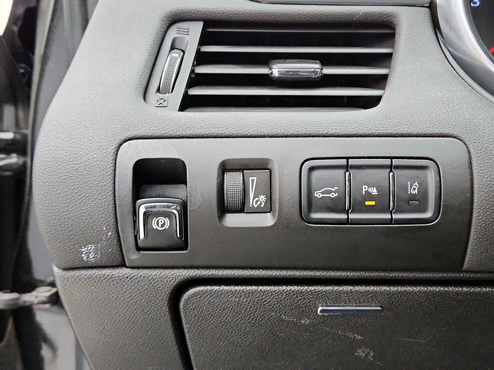 Thumbnail: 2015 Chevrolet Impala - 13