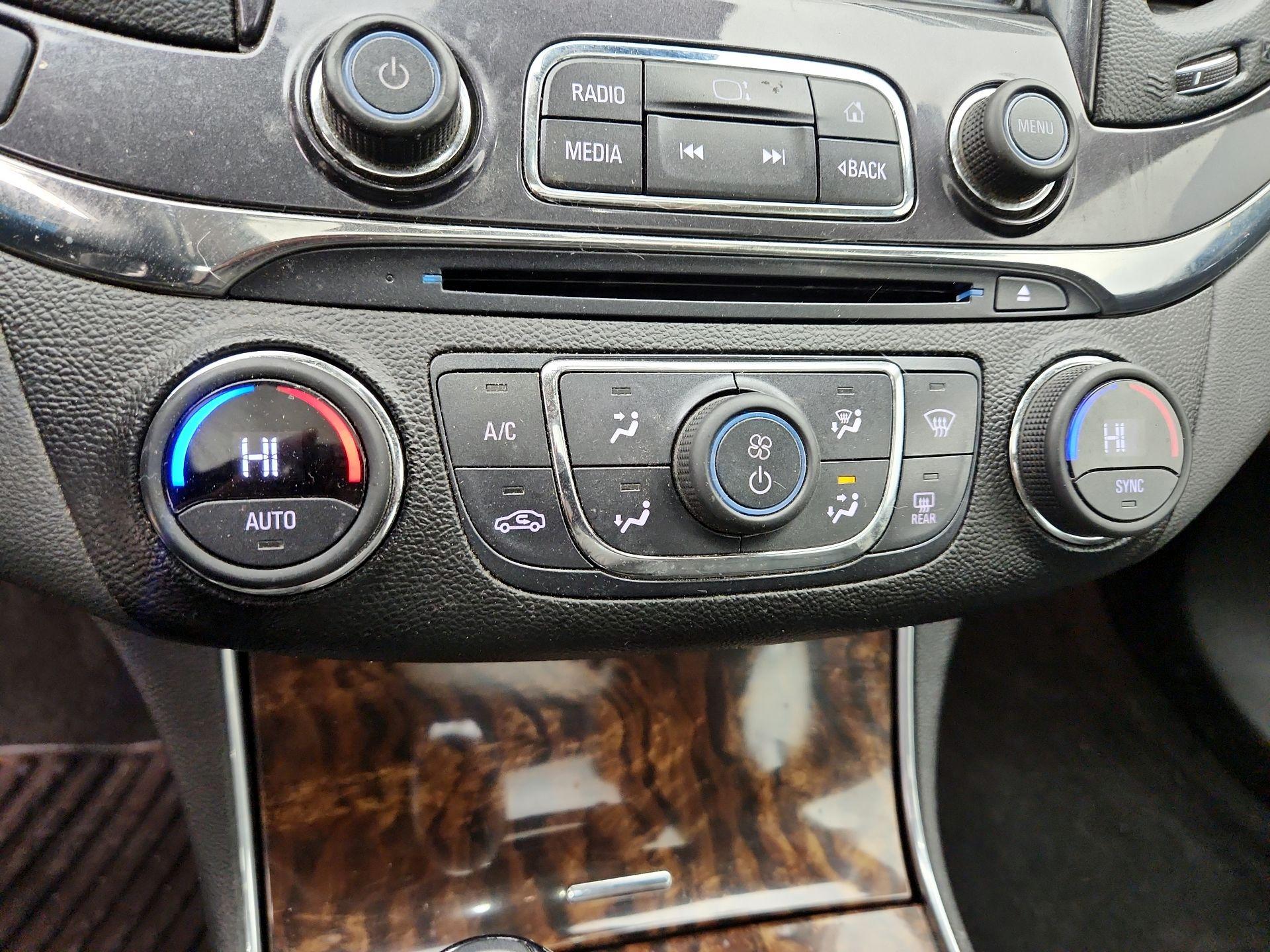 Thumbnail: 2015 Chevrolet Impala - 16