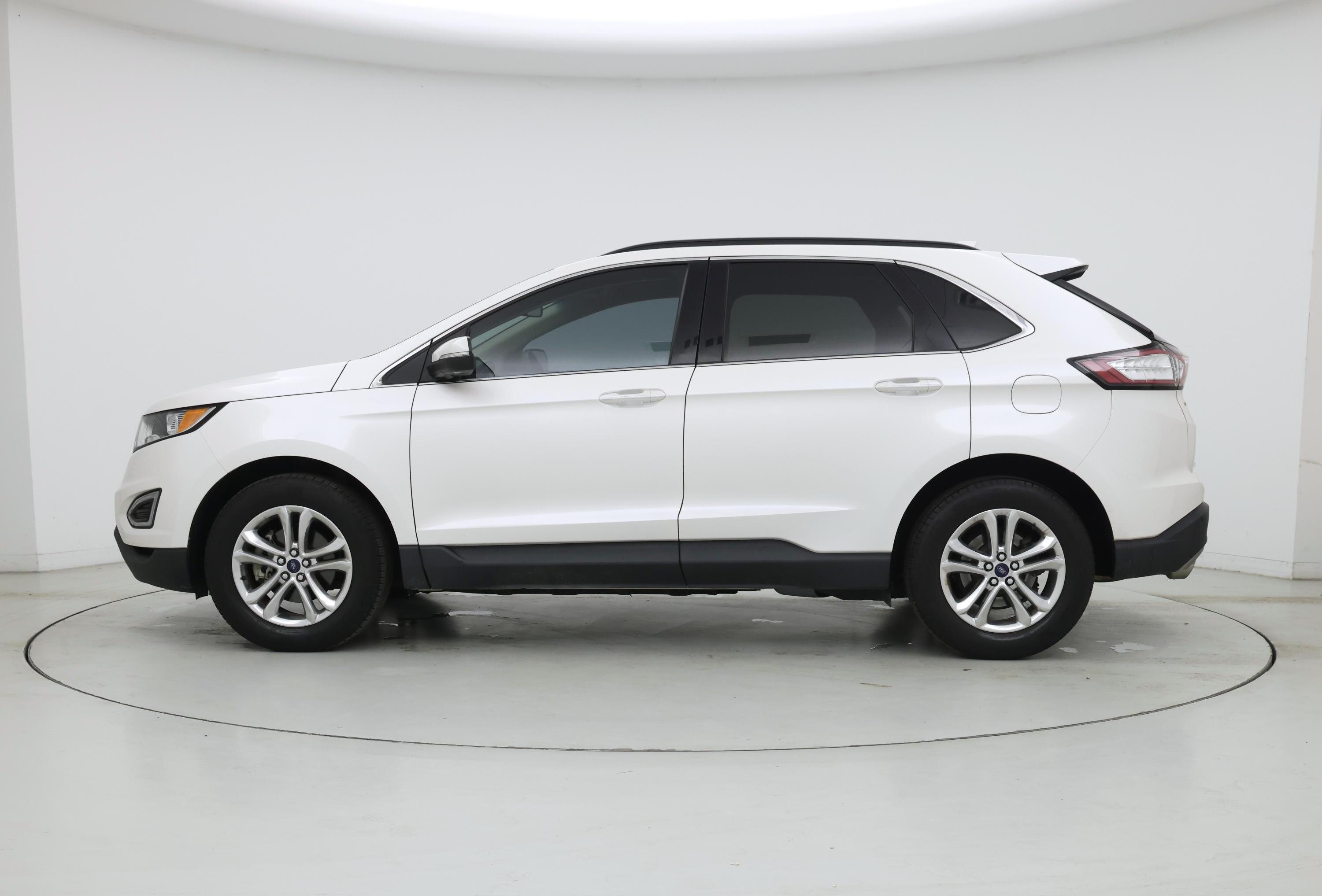 Thumbnail: 2016 Ford Edge - 3