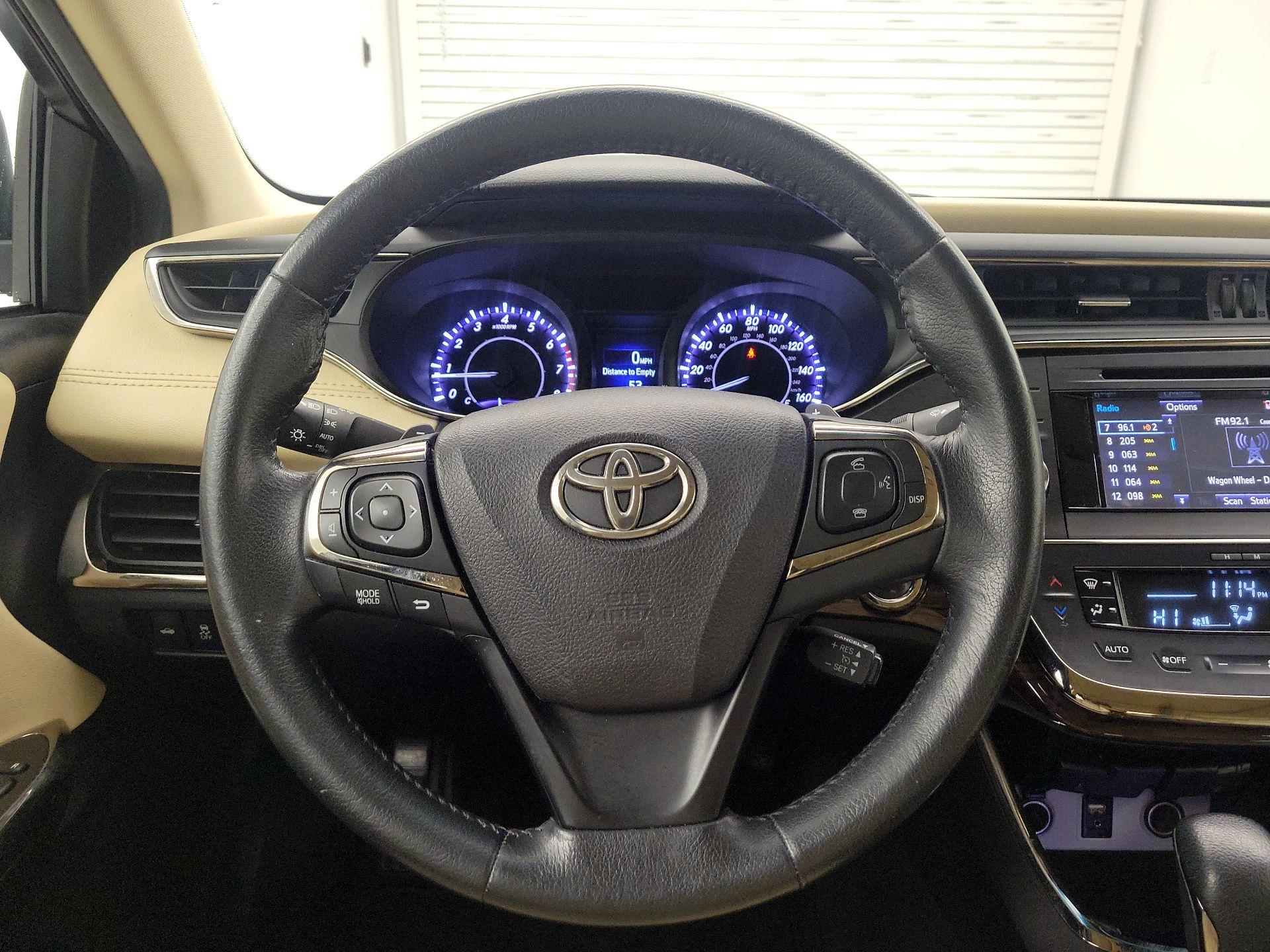 Thumbnail: 2015 Toyota Avalon - 10