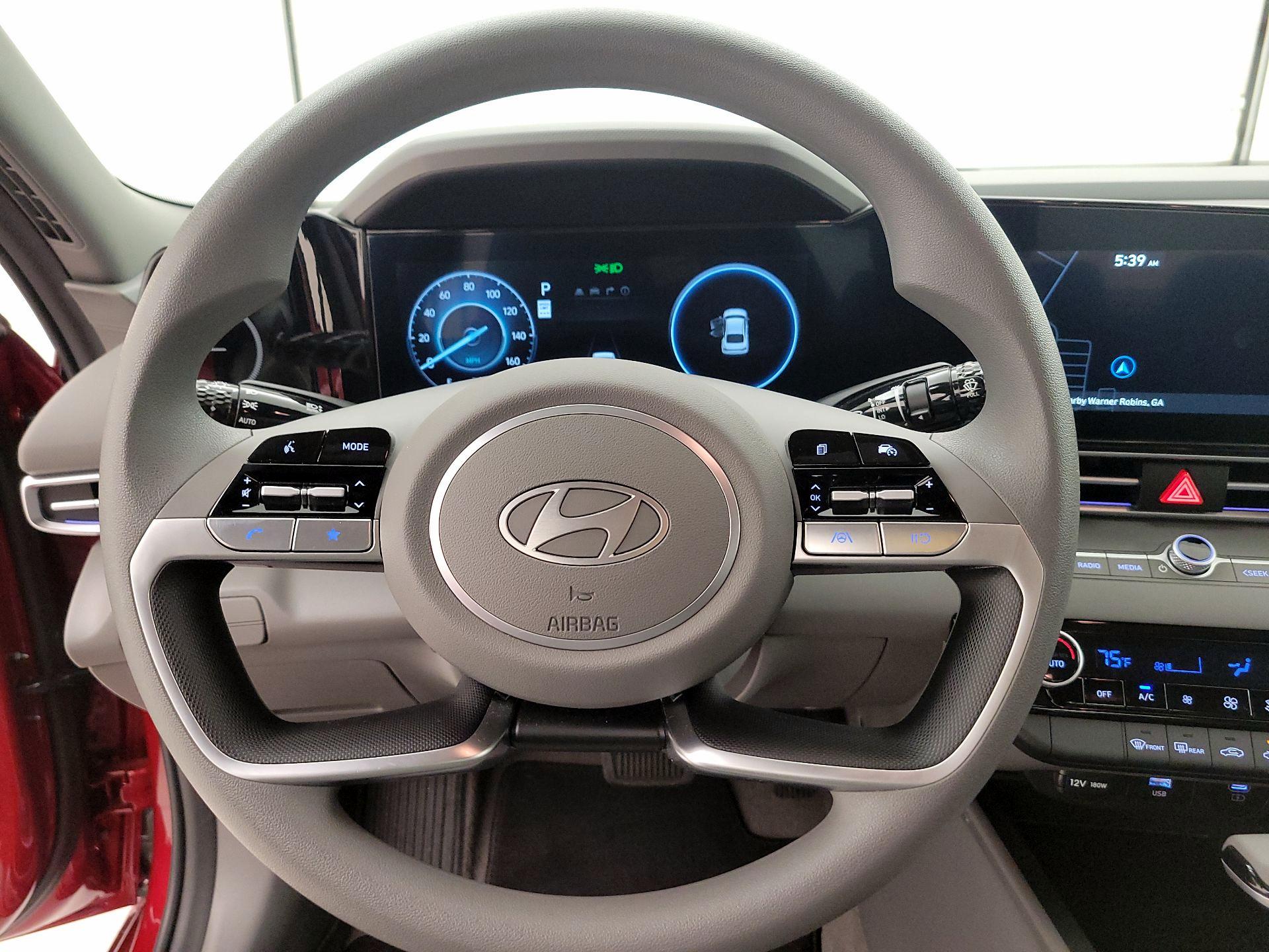 Thumbnail: 2024 Hyundai Elantra - 10