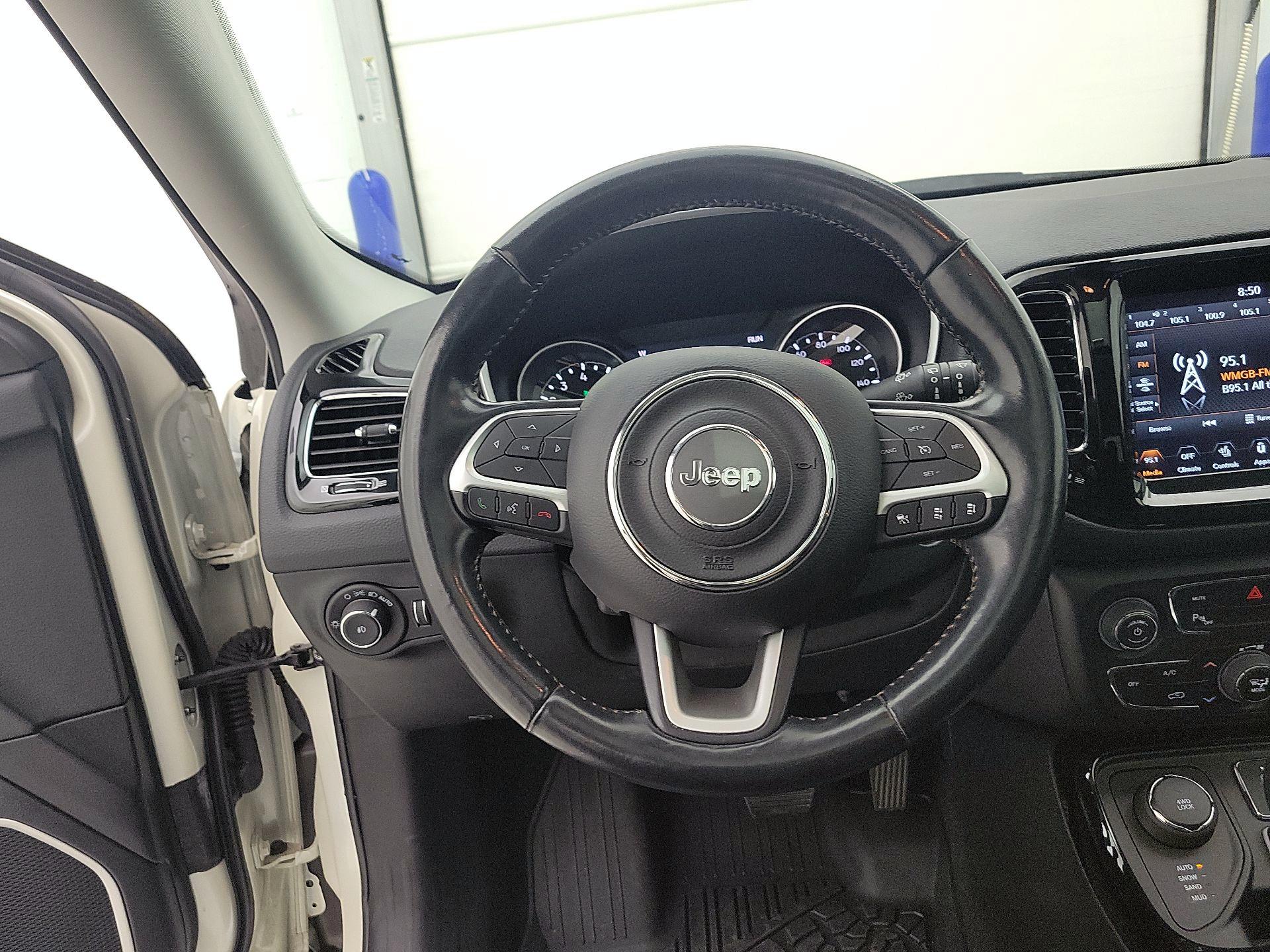 Thumbnail: 2021 Jeep Compass - 10