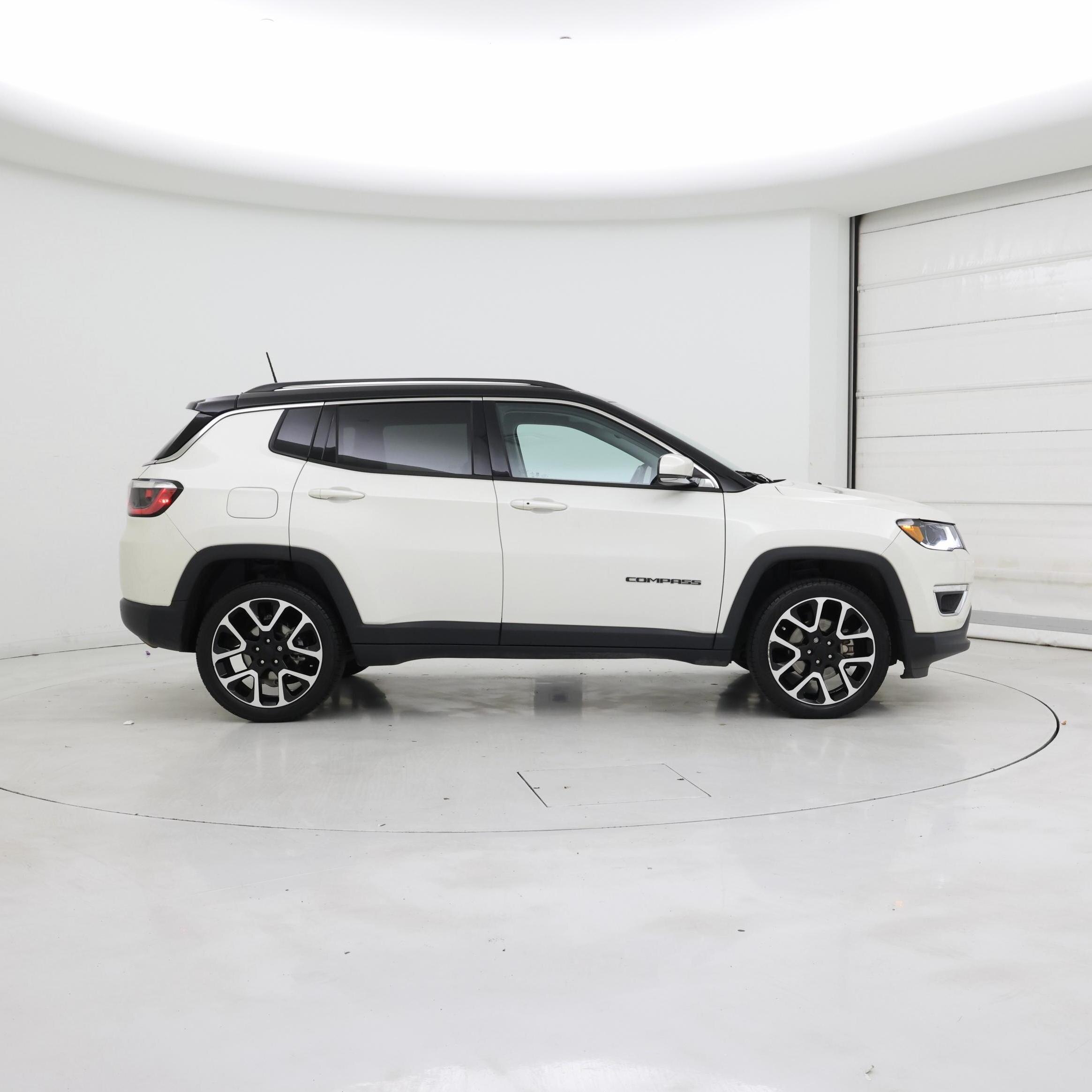 Thumbnail: 2021 Jeep Compass - 7