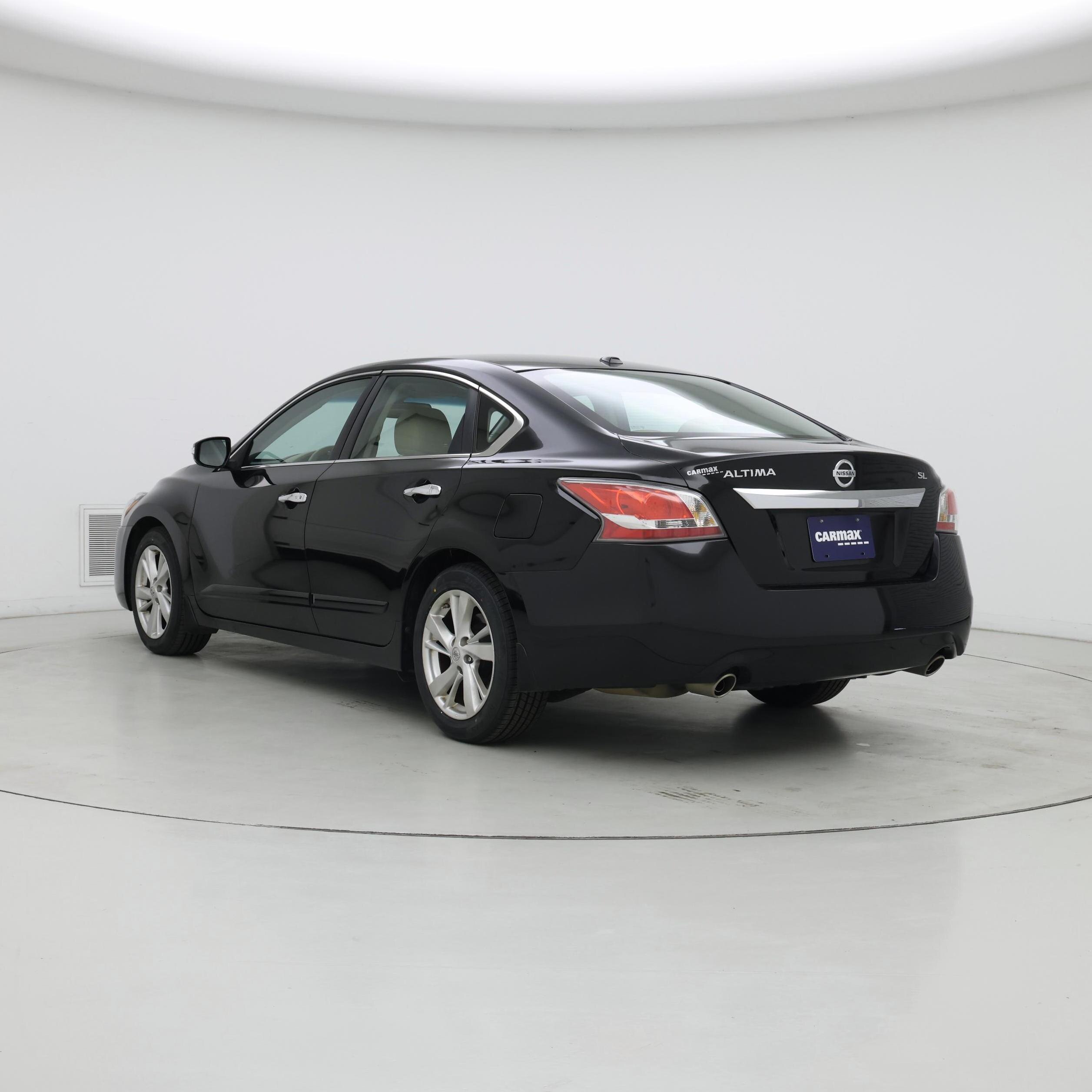 Thumbnail: 2015 Nissan Altima - 2