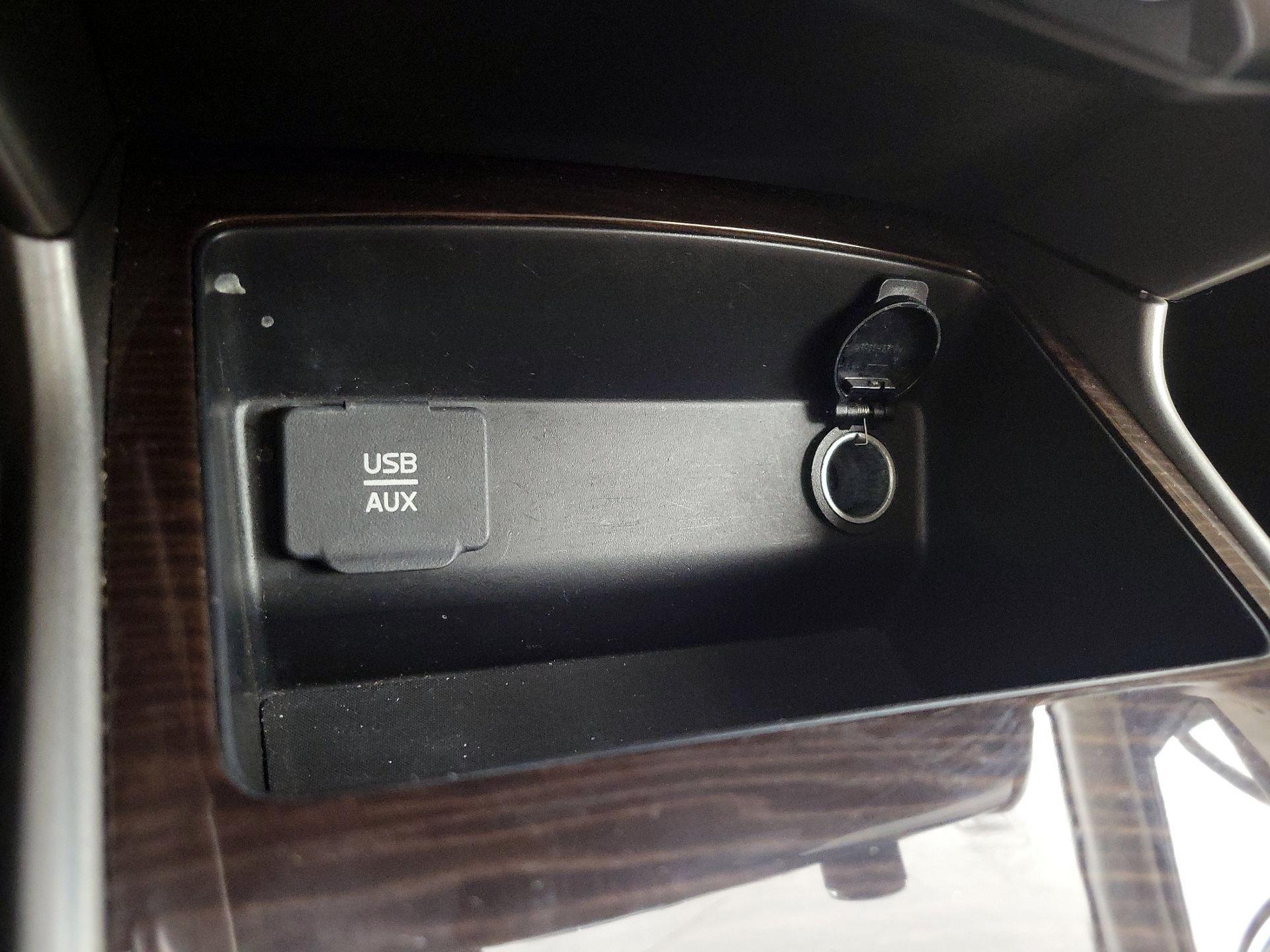 Thumbnail: 2015 Nissan Altima - 19