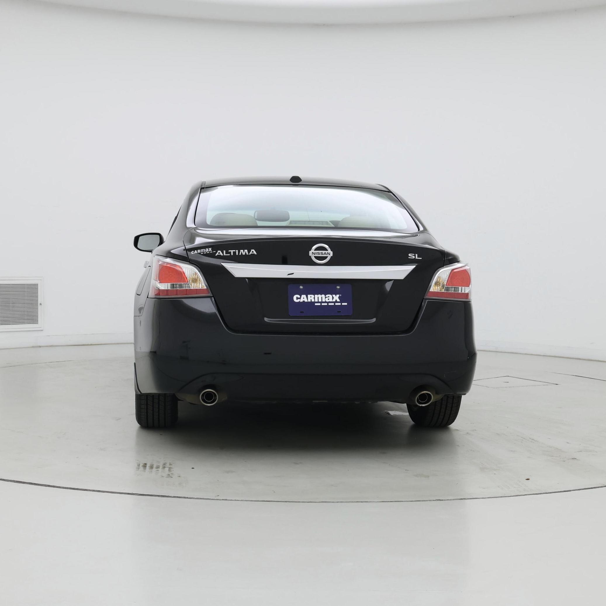 Thumbnail: 2015 Nissan Altima - 6