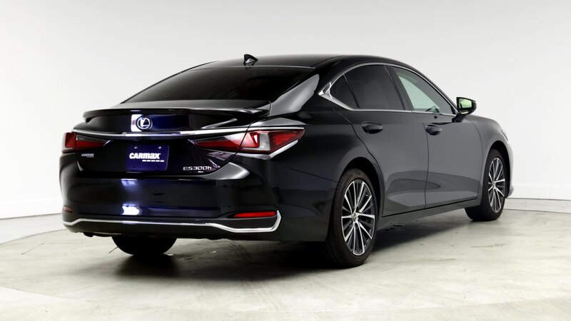 2023 Lexus ES Hybrid 300h 8