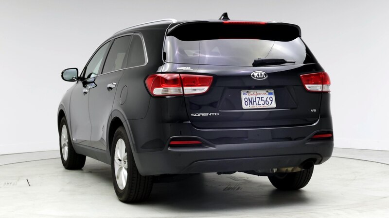 2017 Kia Sorento LX 2