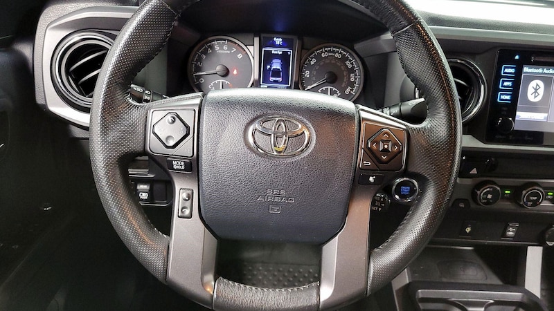 2017 Toyota Tacoma TRD Sport 10