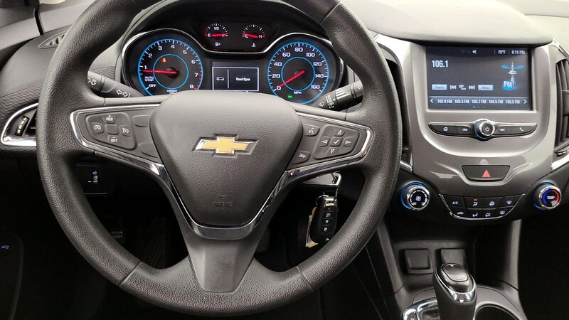 2016 Chevrolet Cruze LT 10