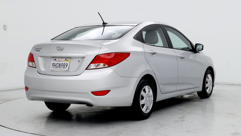 2016 Hyundai Accent SE 8