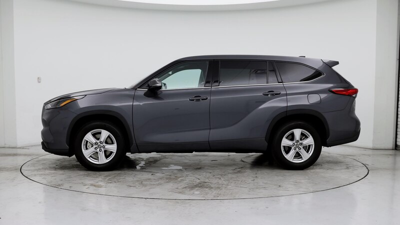 2022 Toyota Highlander LE 3