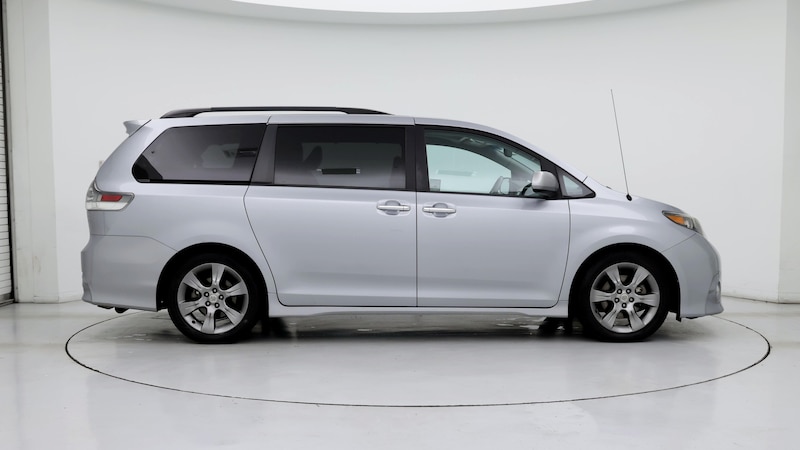 2014 Toyota Sienna SE 7