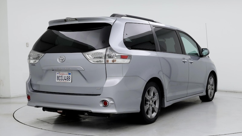 2014 Toyota Sienna SE 8