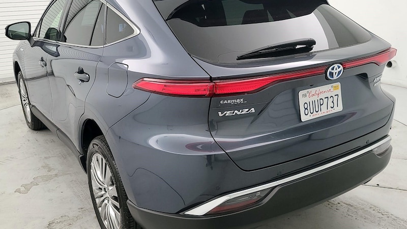 2021 Toyota Venza Limited 7