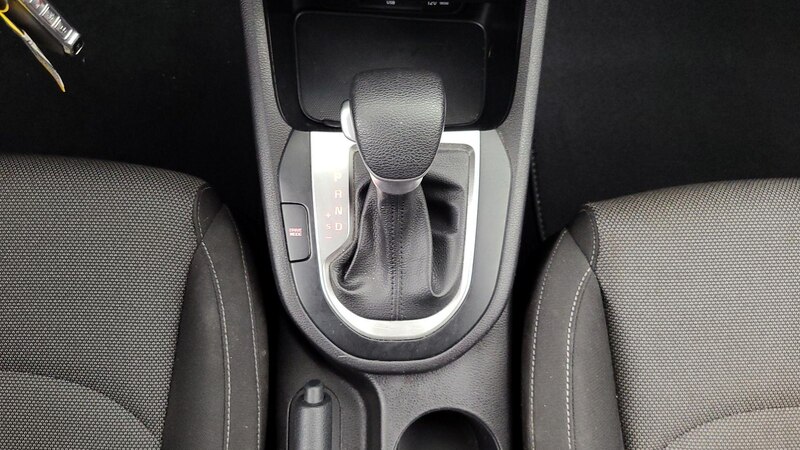 2022 Kia Forte LXS 15